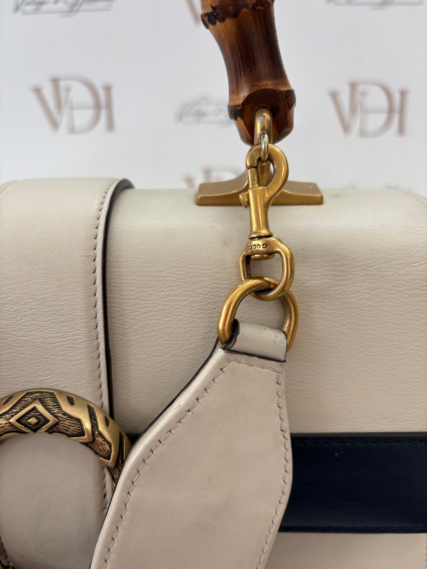 200799 - Gucci dionysus