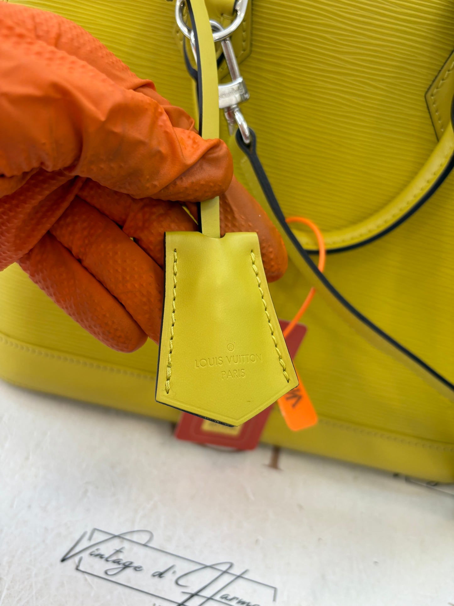 201432 - Louis Vuitton Alma Epi Yellow