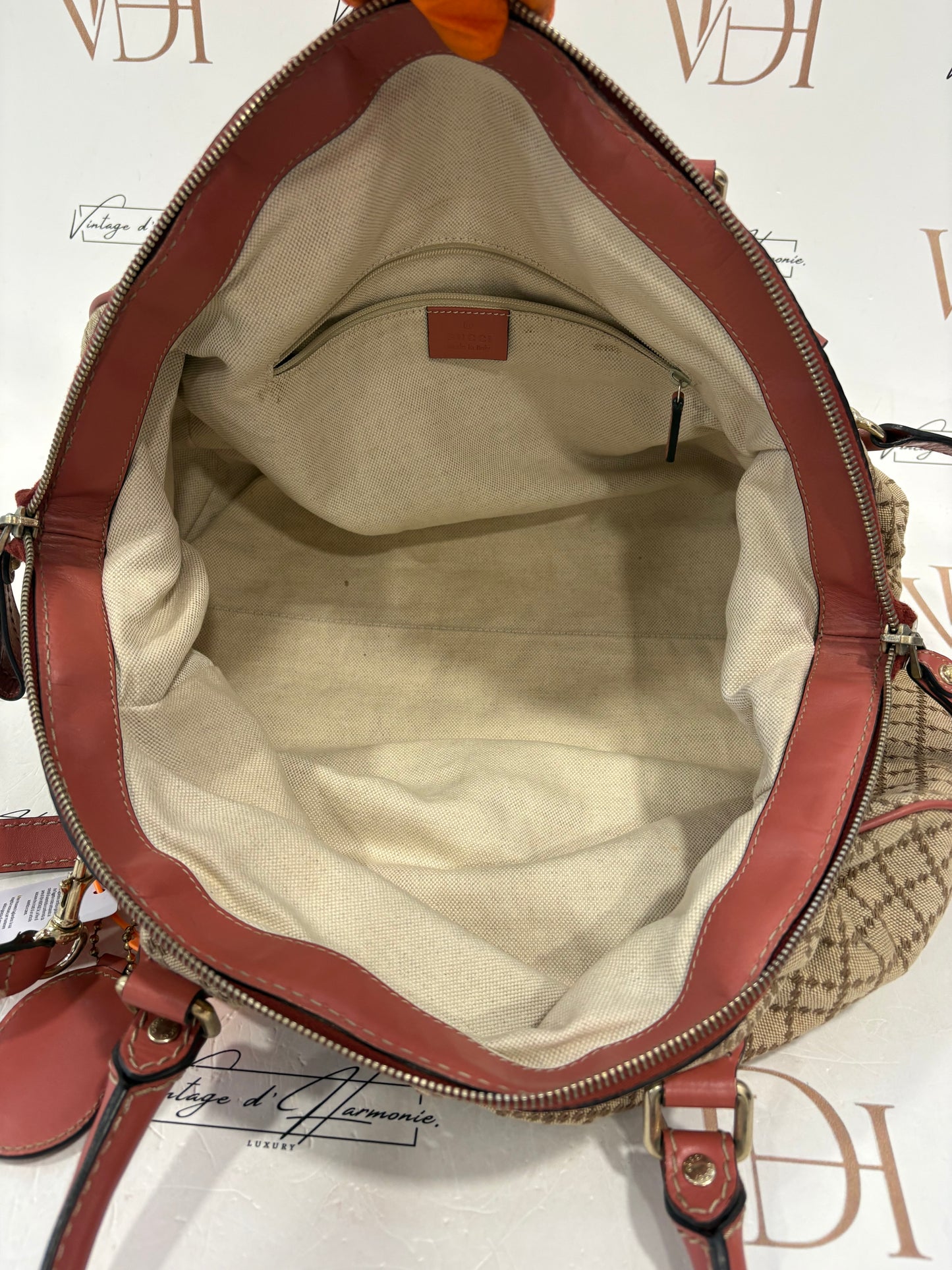 383092 - Gucci Sukey