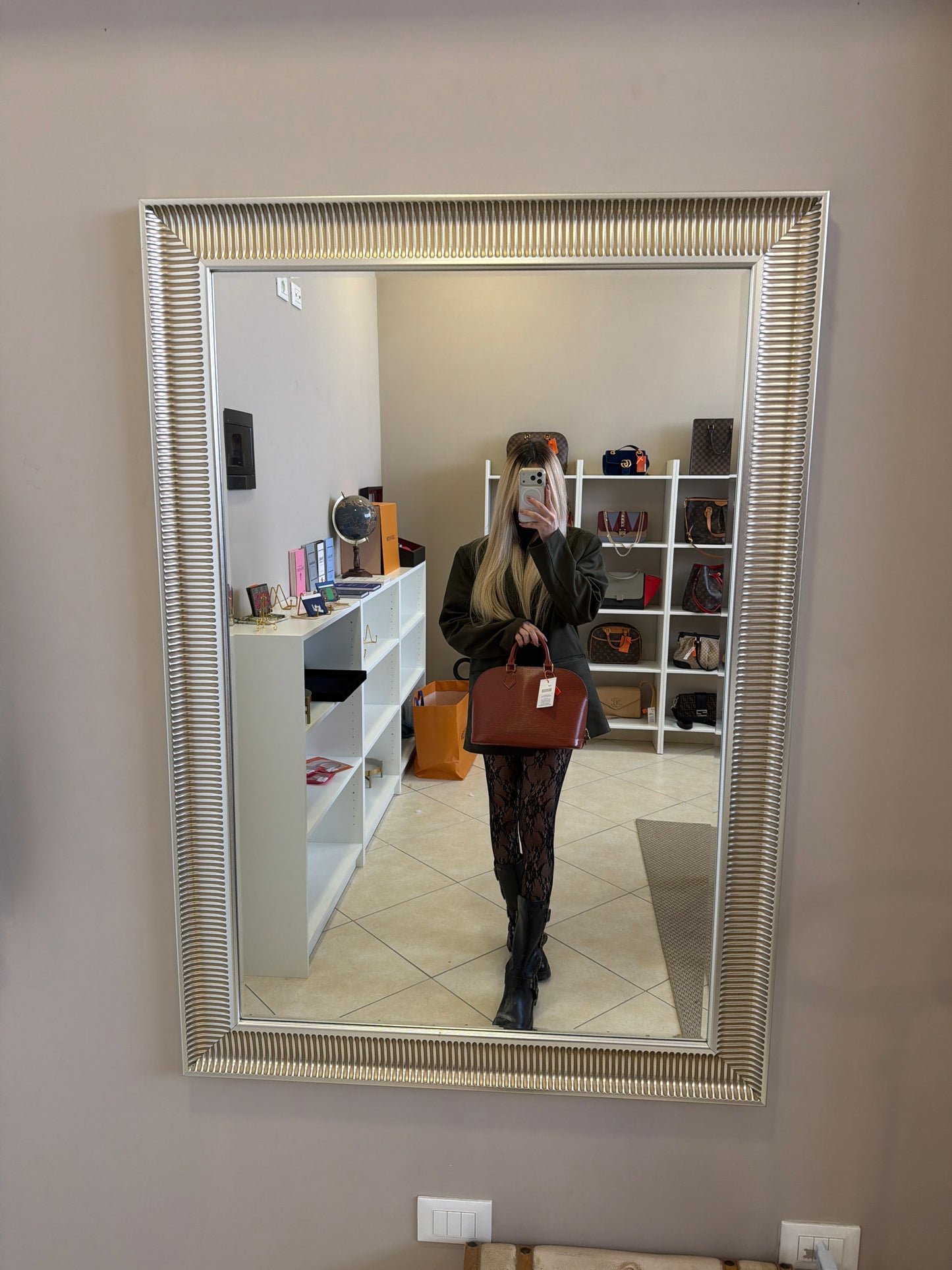 017836 - Louis Vuitton Alma Epi Brown