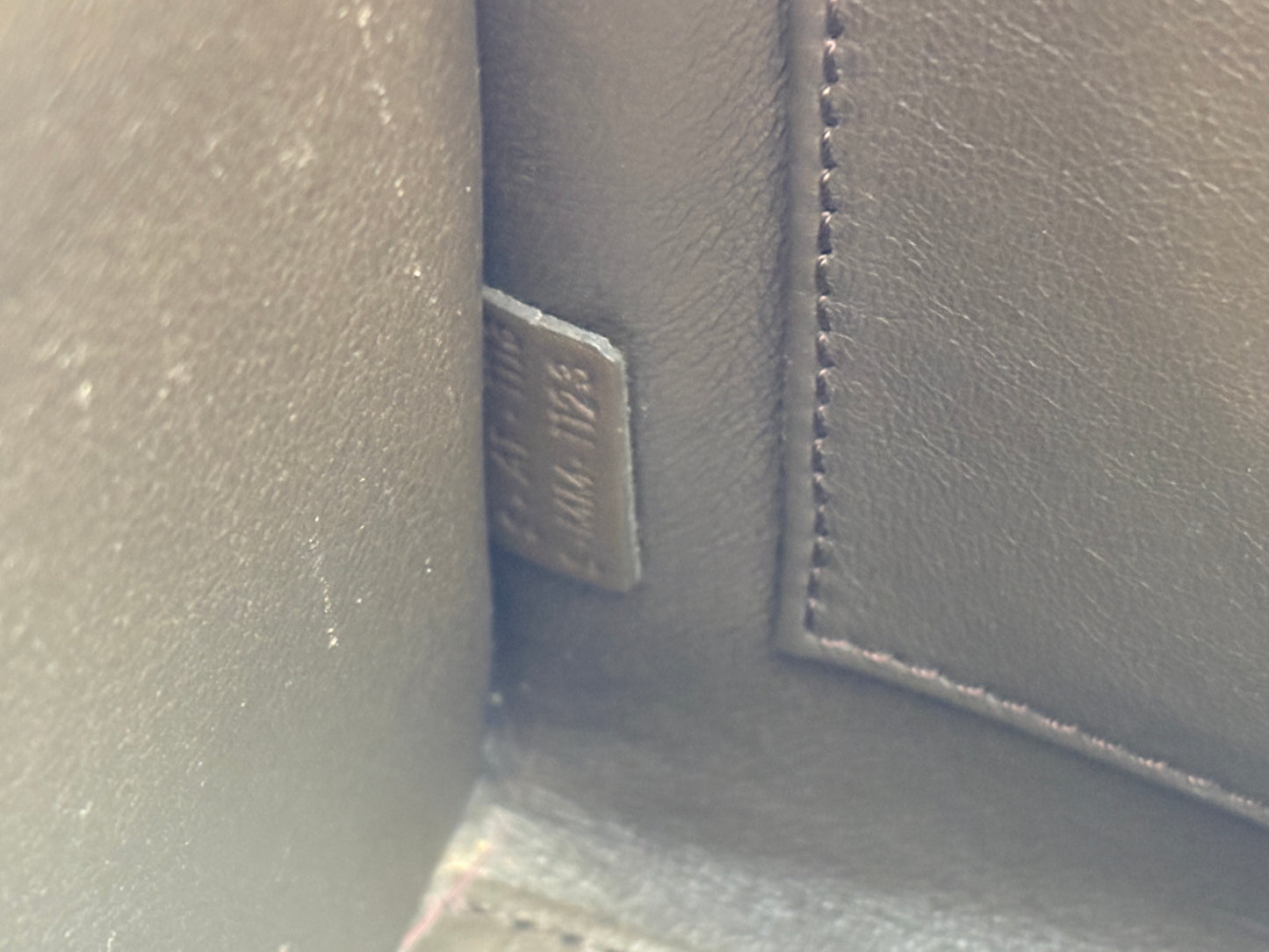 384195 - Céline Luggage