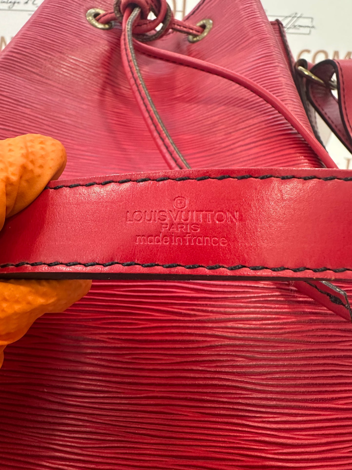 017924 - Louis Vuitton Red Epi