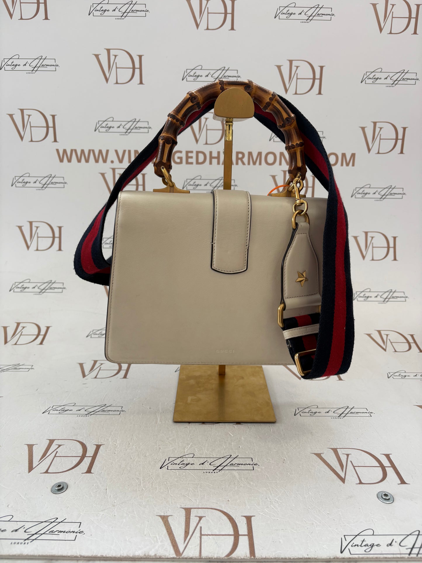 200799 - Gucci dionysus