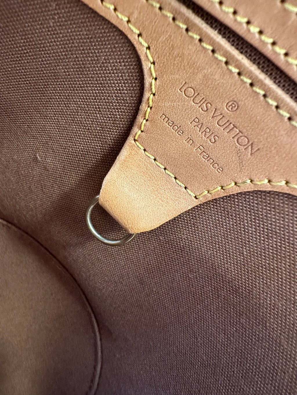 Louis Vuitton Ellipse Sac