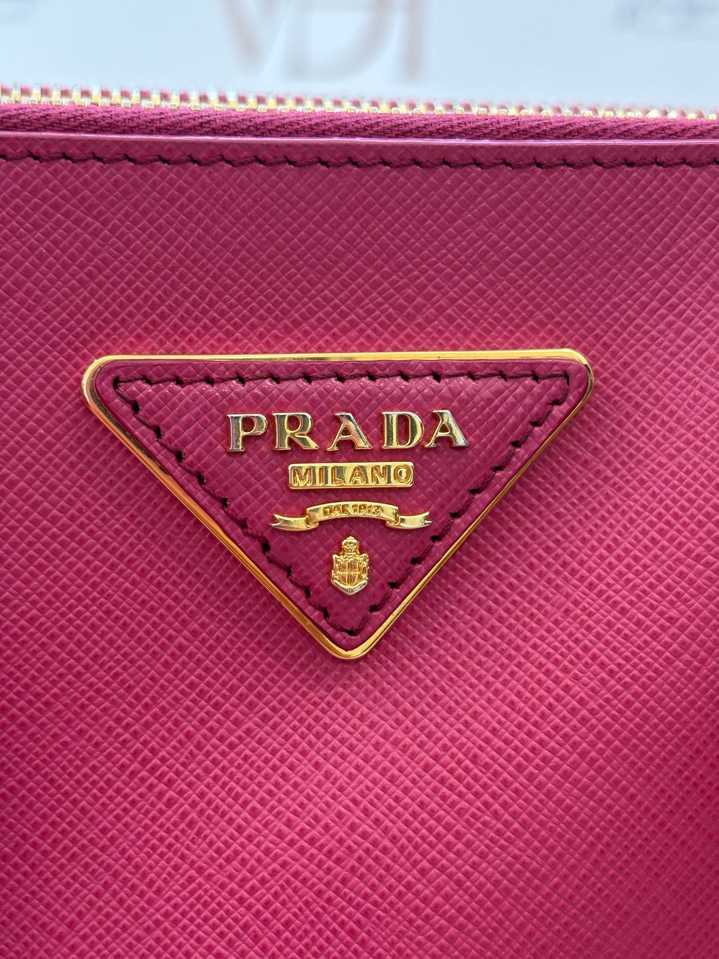 201015 - Prada Galleria Pink
