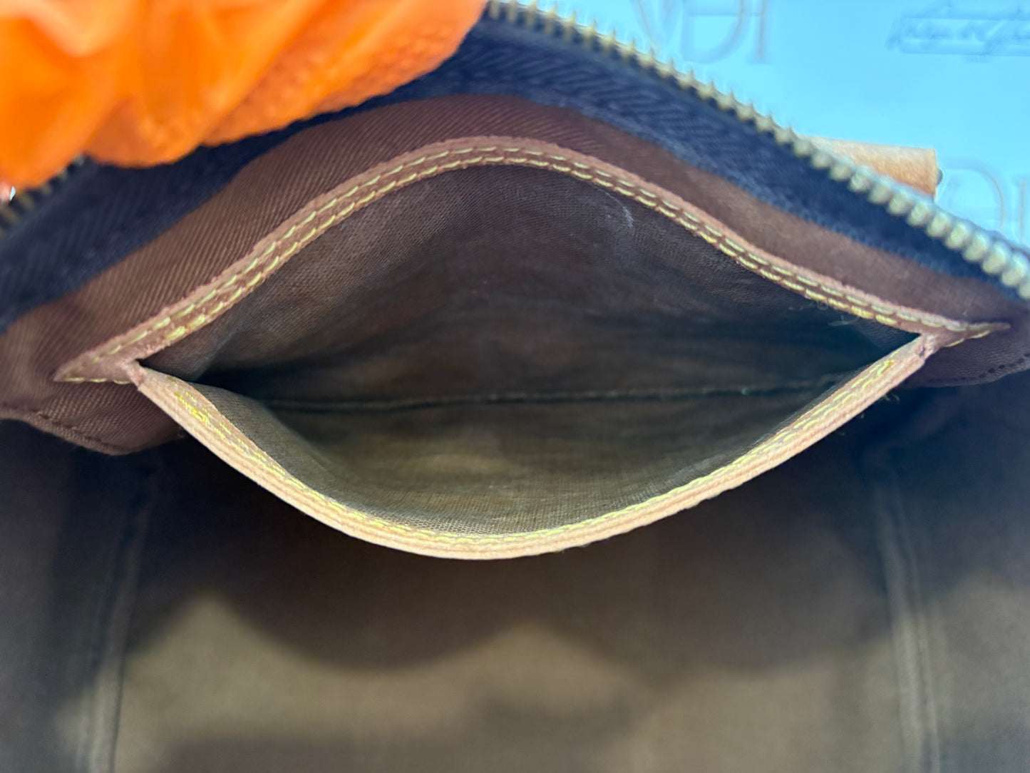 018758 - Louis Vuitton Speedy 25