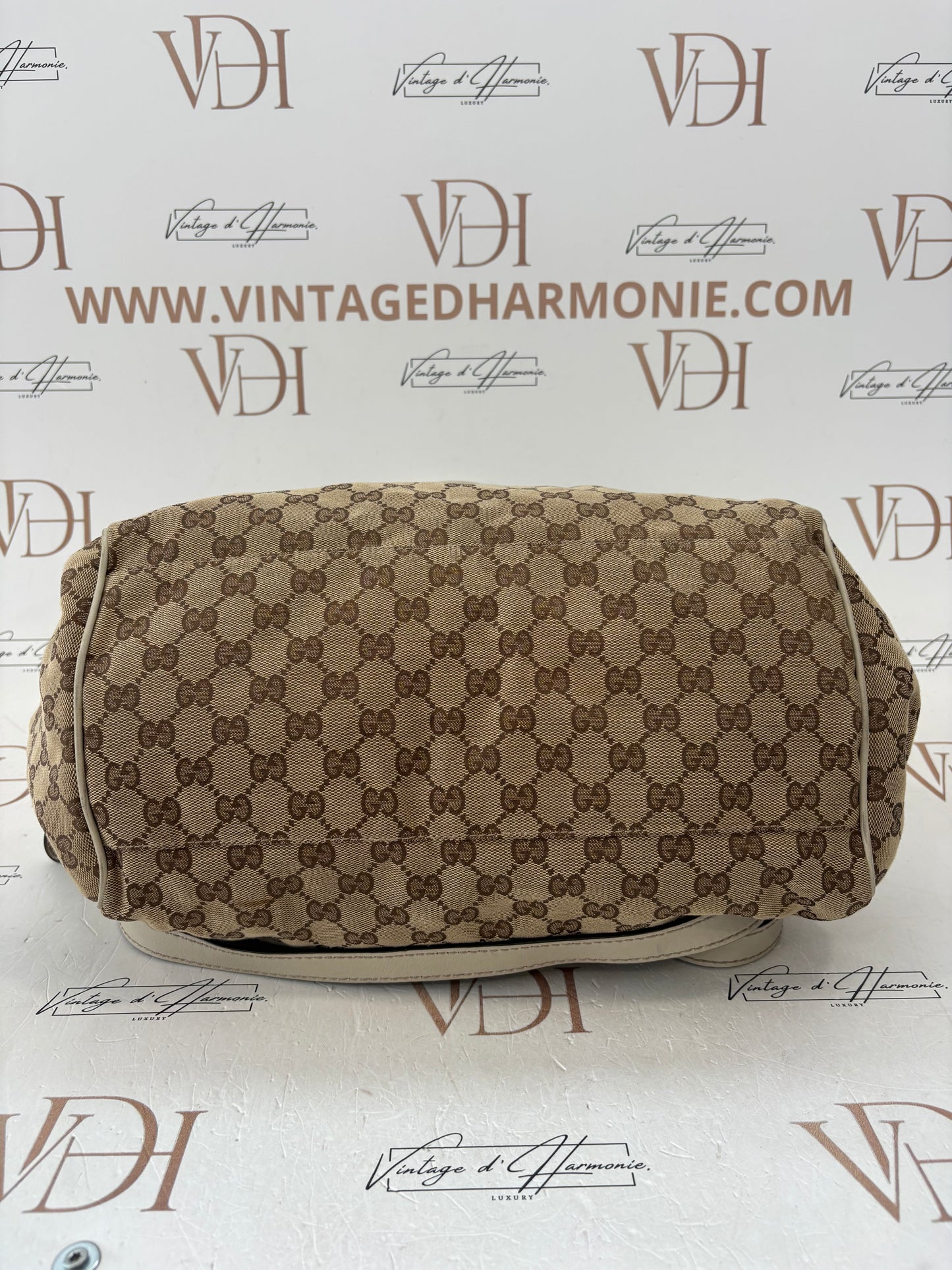 383935 - Gucci Sukey