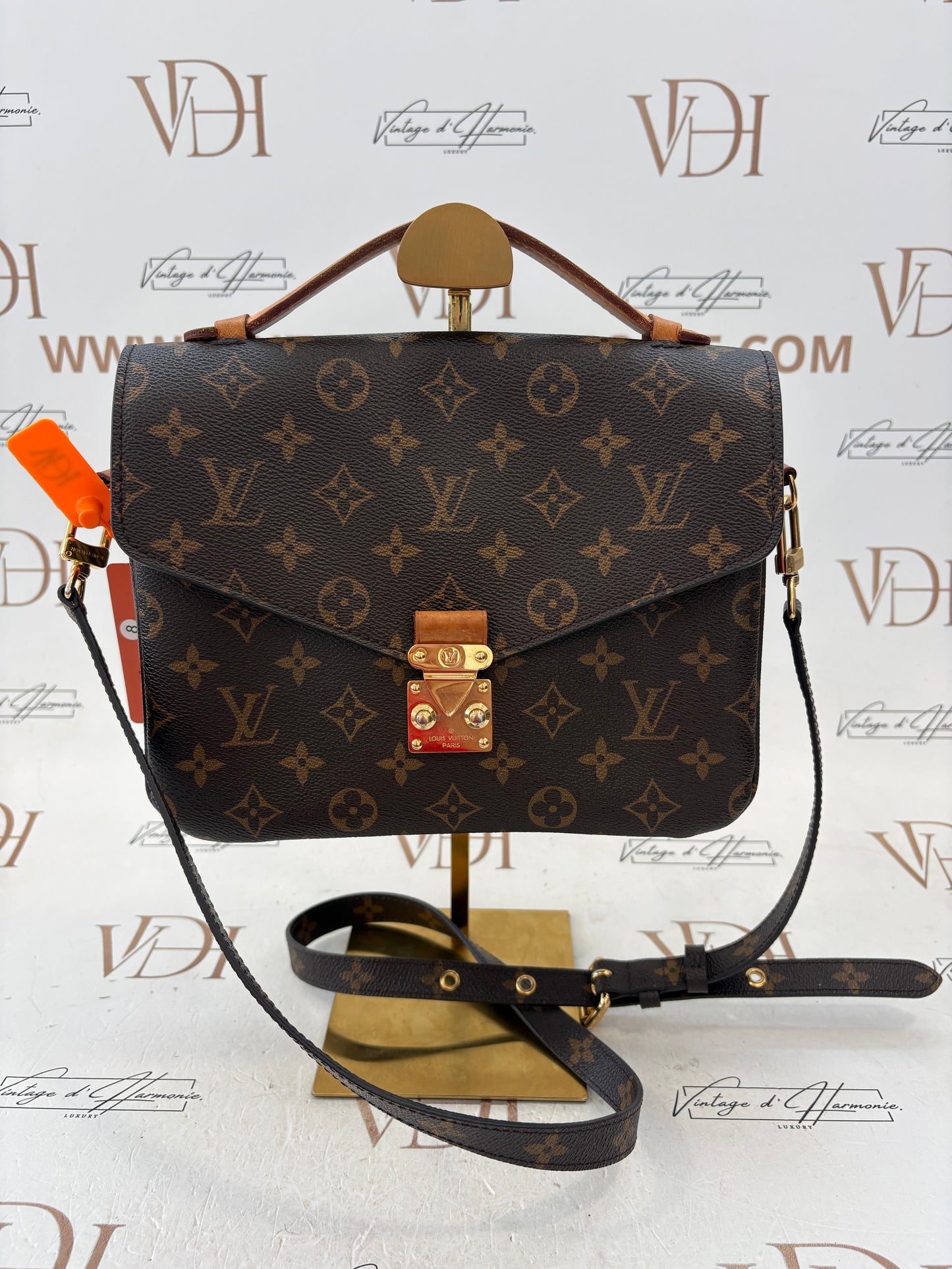 201402 - Louis Vuitton Metis