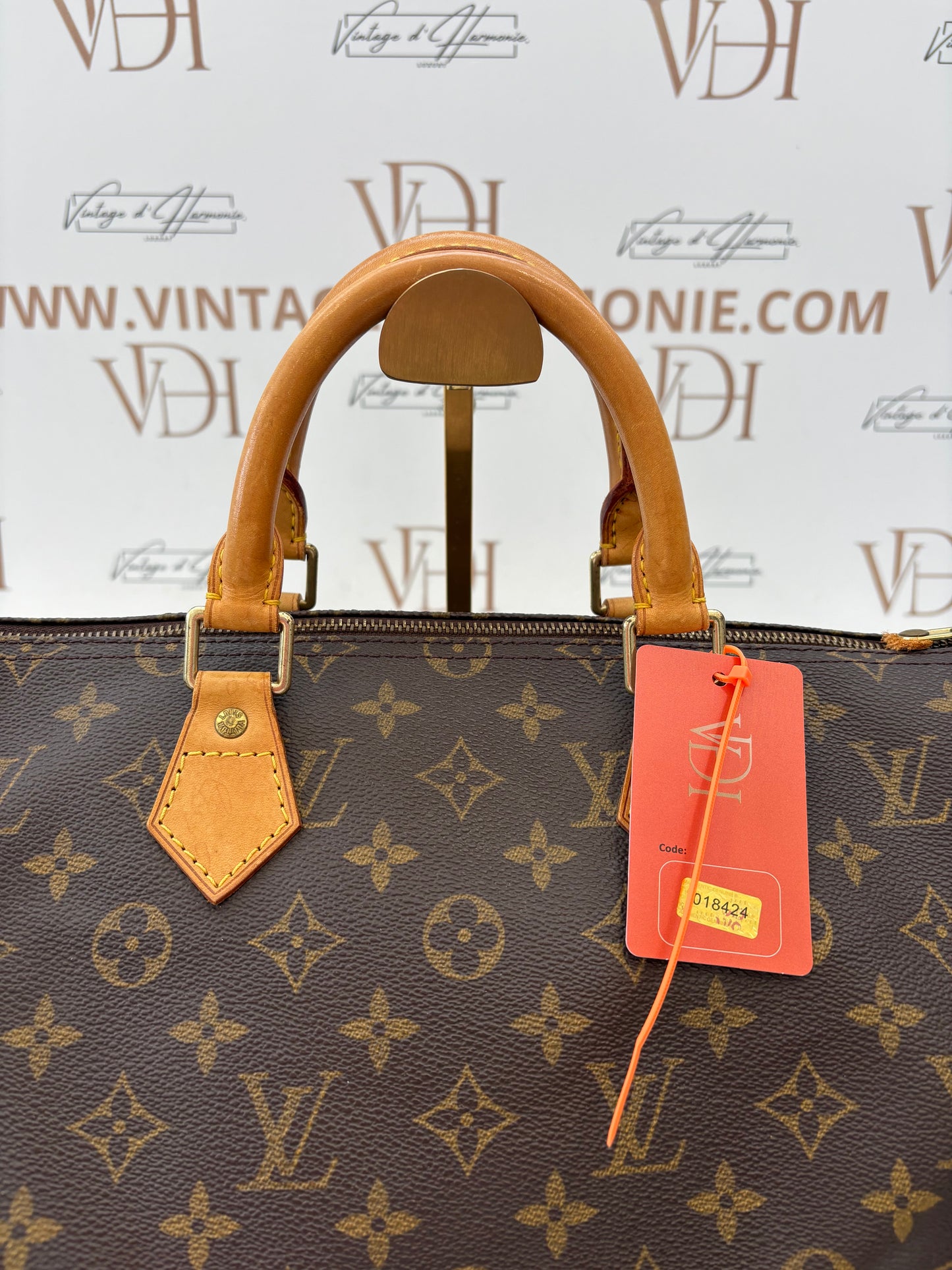 018424 - Louis Vuitton Speedy 35