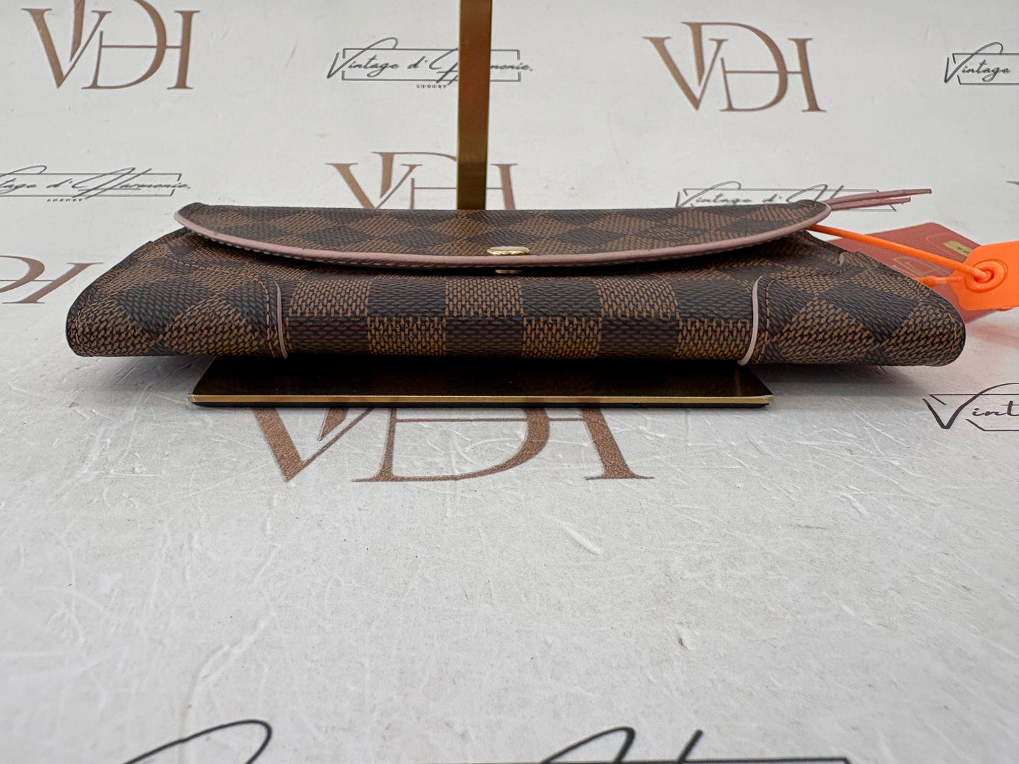 383384 - Louis Vuitton Caissa Wallet