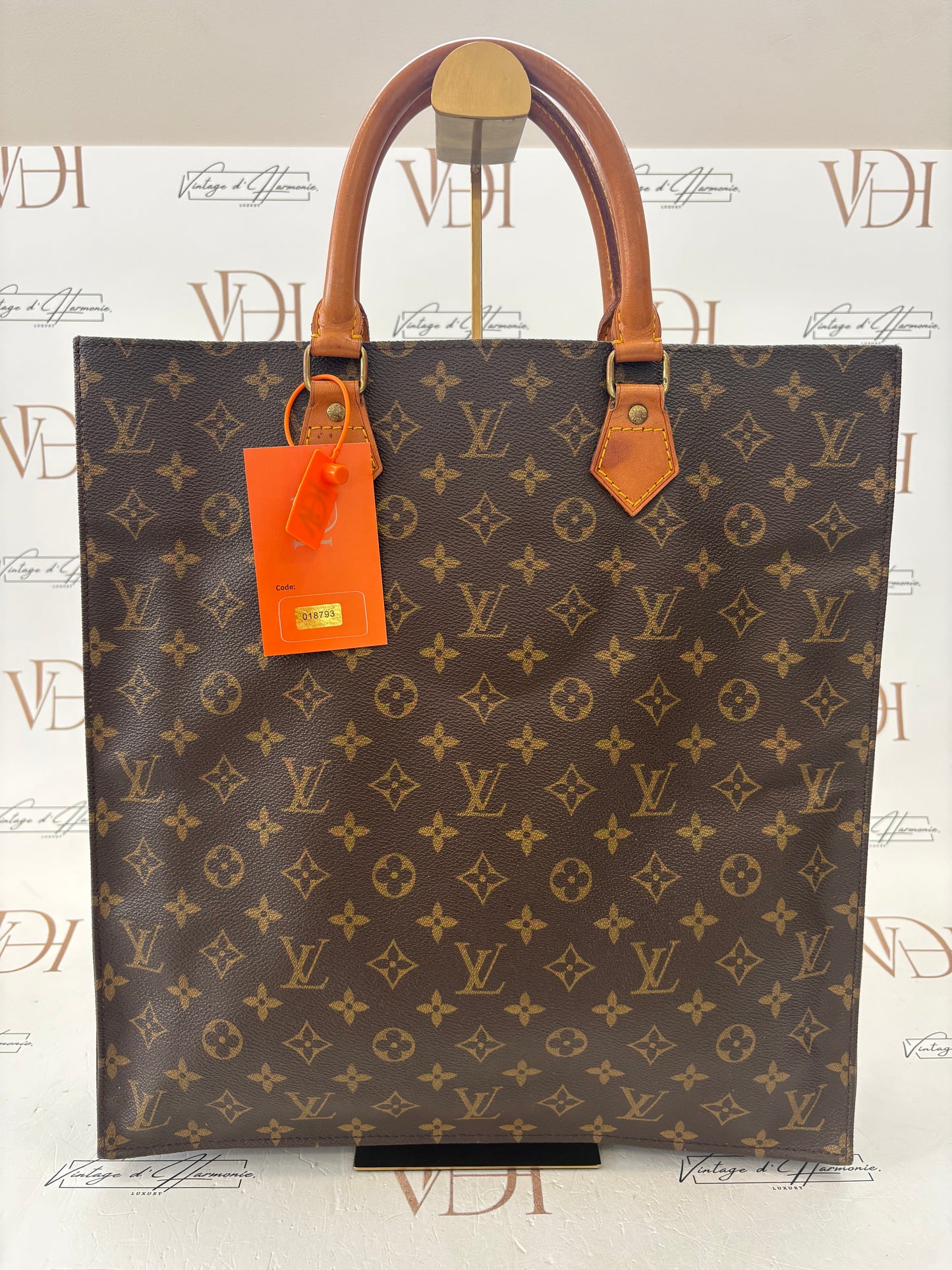 018793 - Louis Vuitton Sac Plat