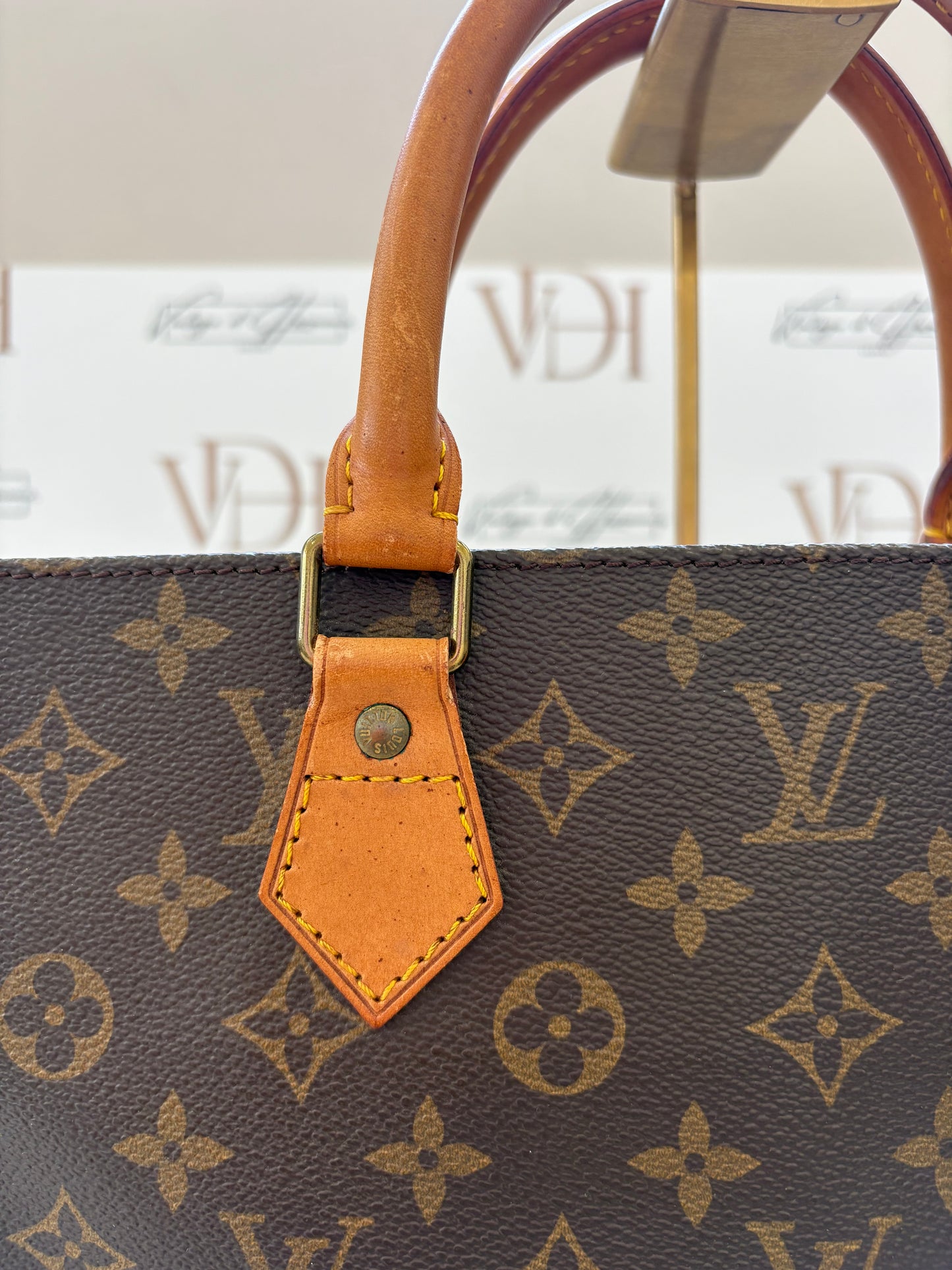 018277 - Louis Vuitton Sac Plat
