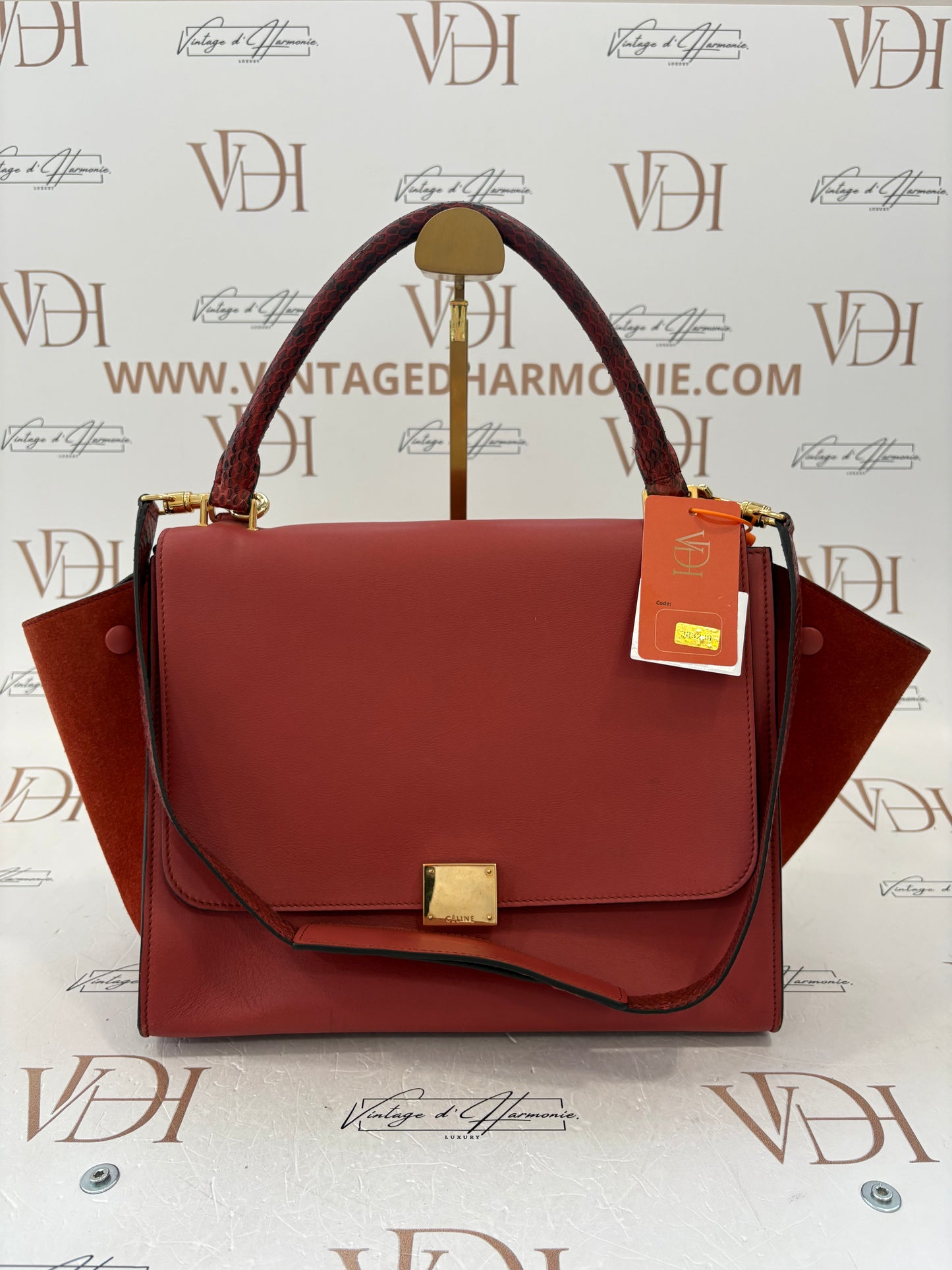 383239 - Céline Trapeze