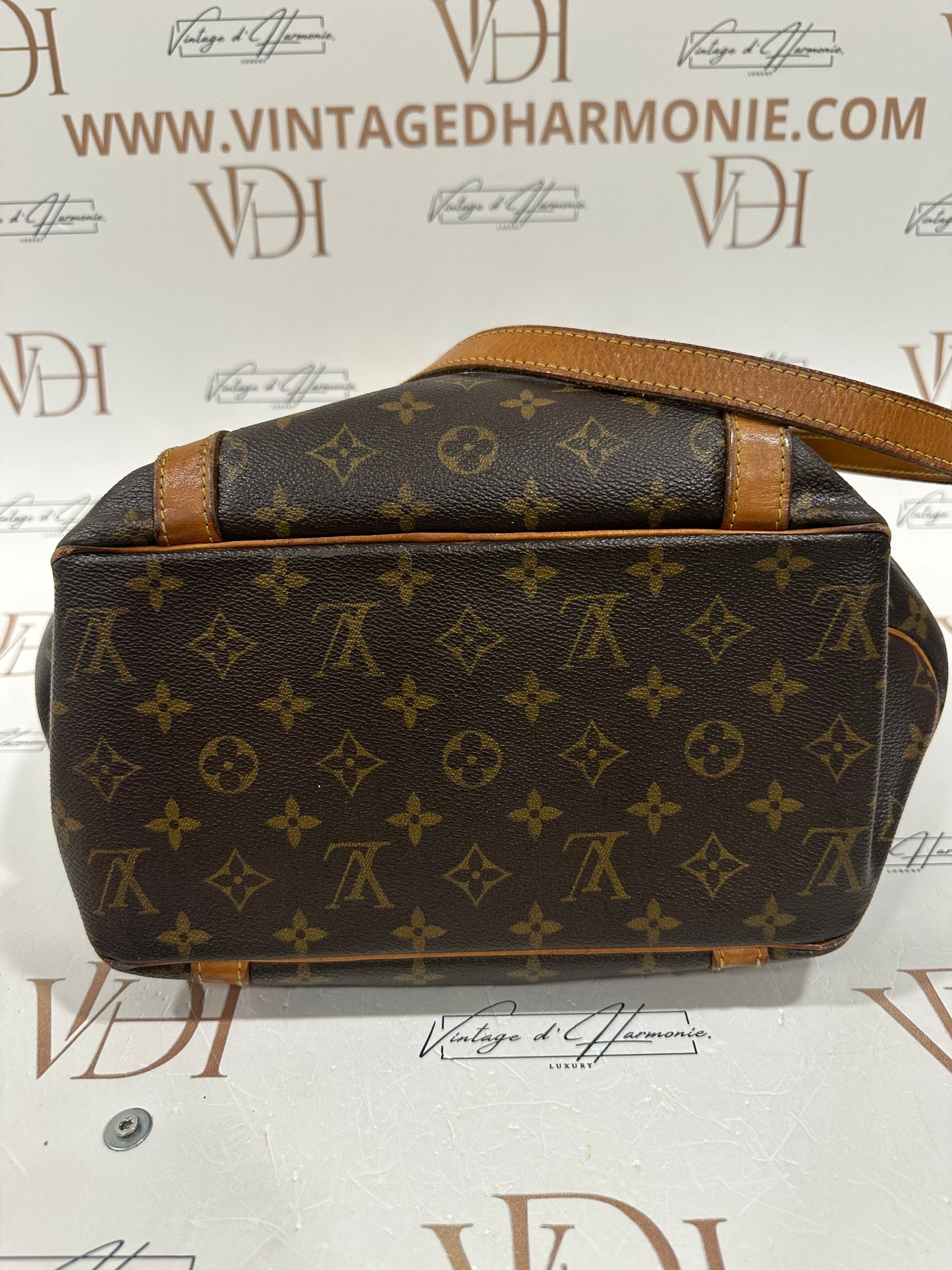 017915 - Louis Vuitton Sac Shopping