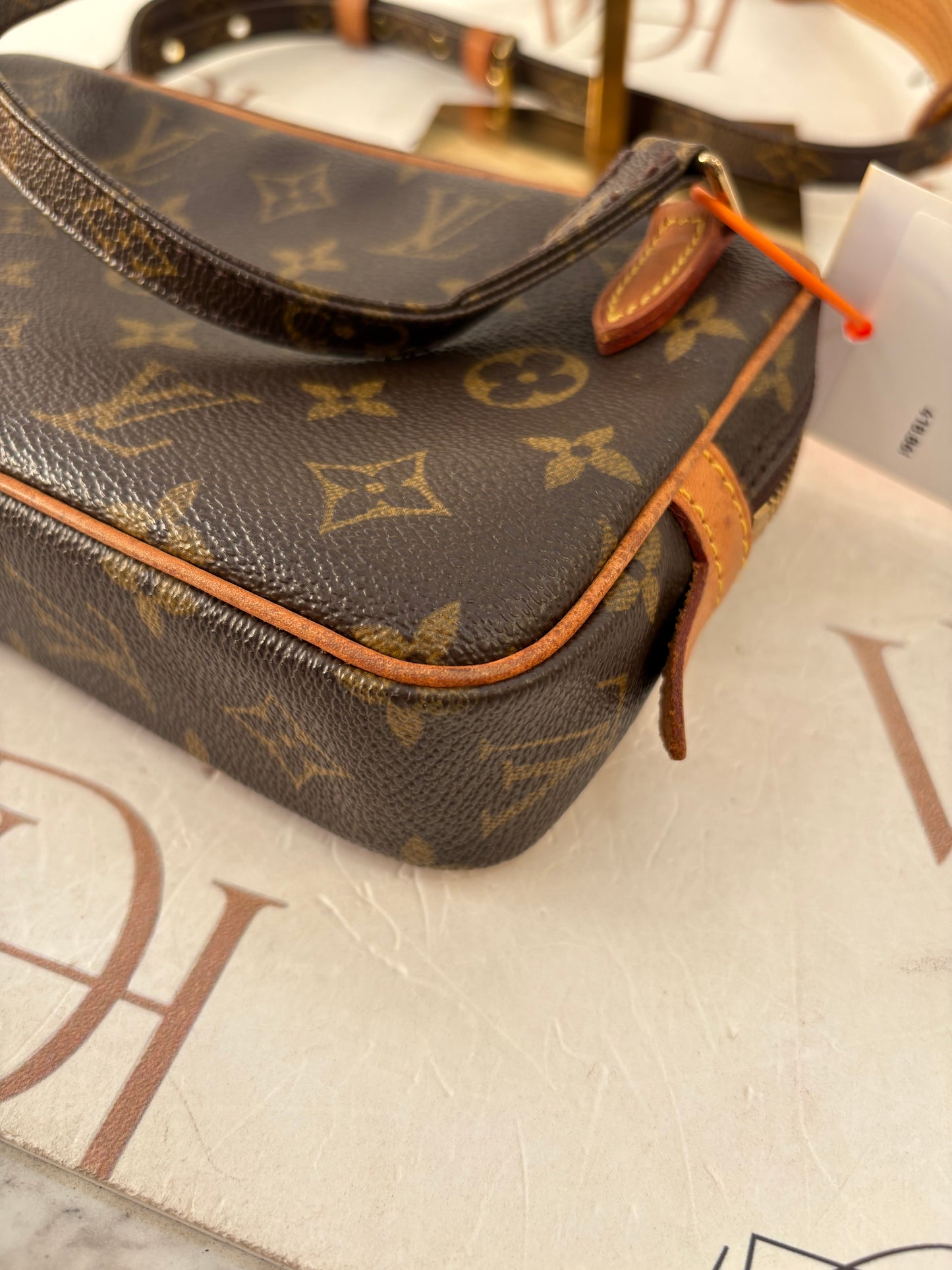 017662 - Louis Vuitton Marly Bandouliere