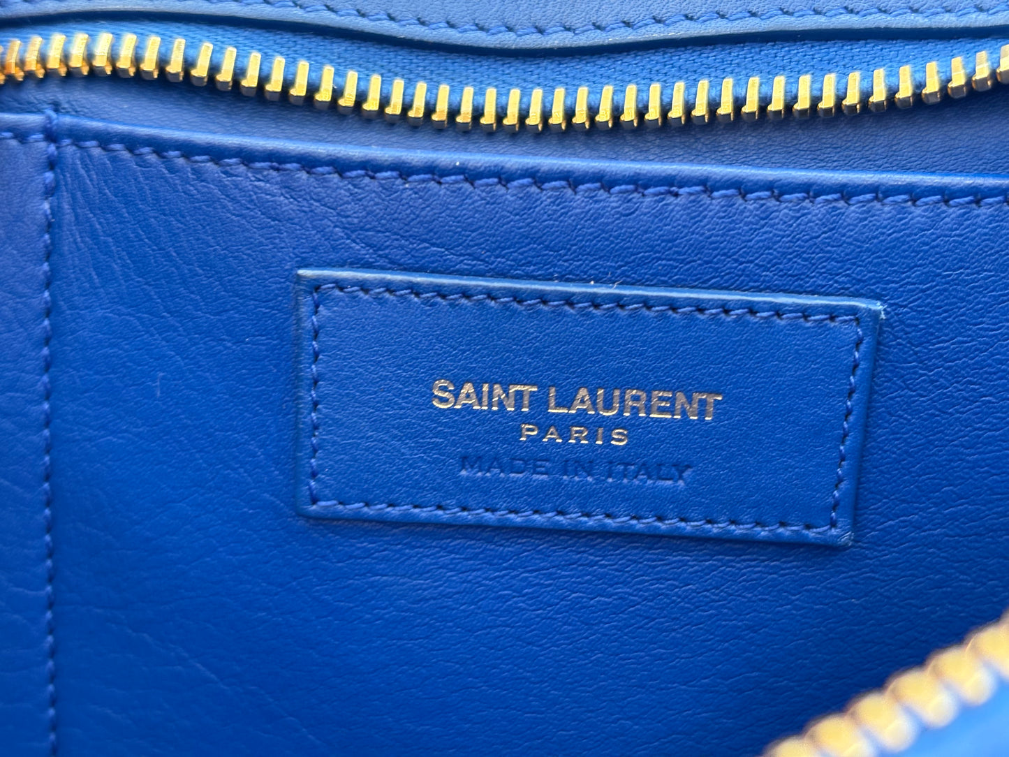 383897 - Saint Laurent Chyc