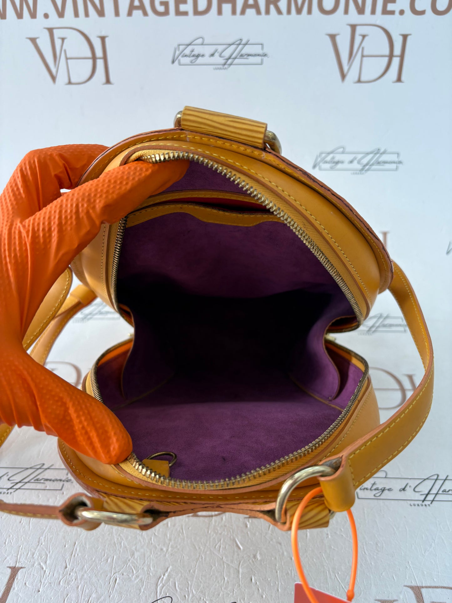 017041 - Louis Vuitton Epi Mabillon