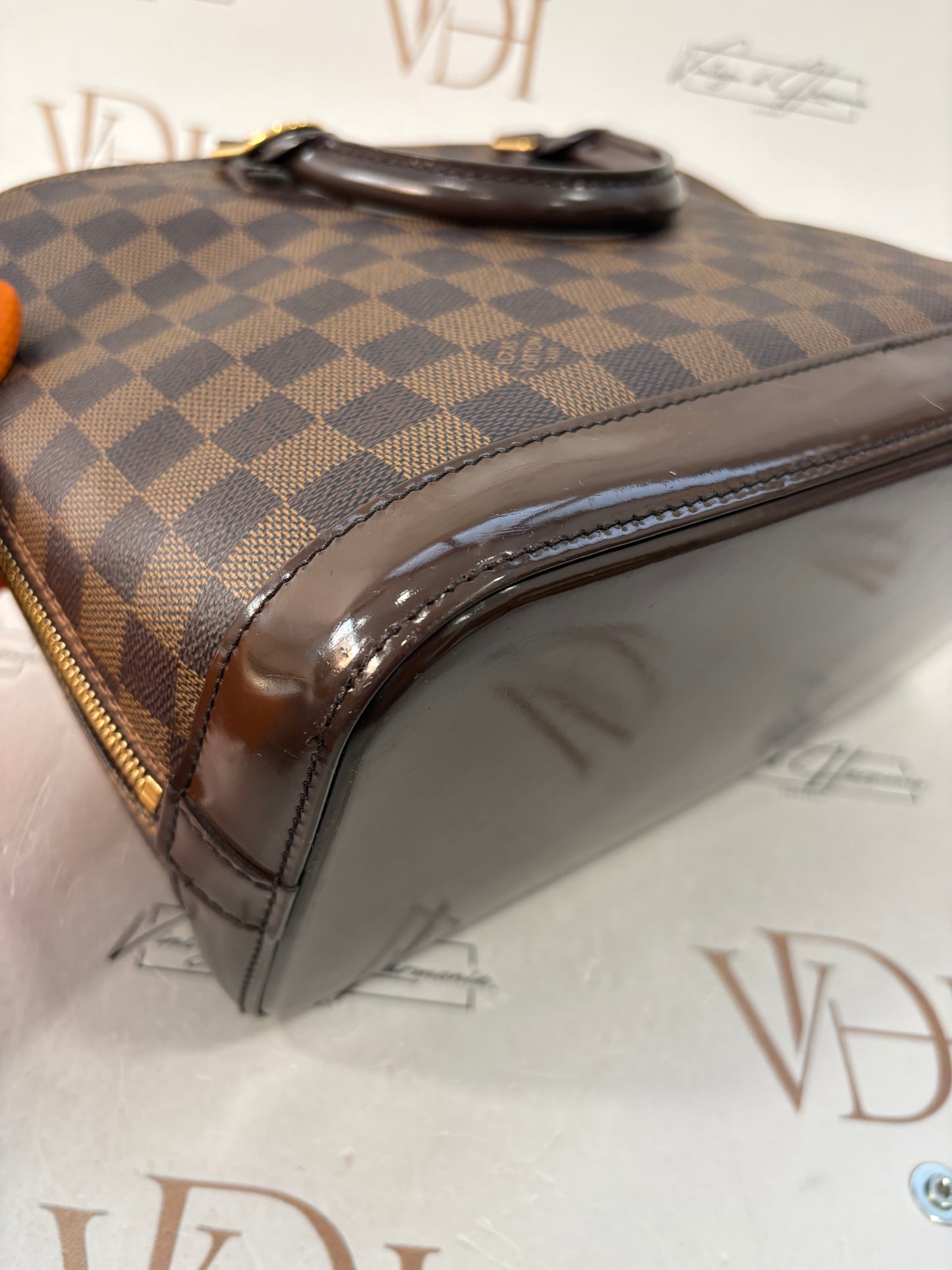 017861 - Louis Vuitton Alma Damier