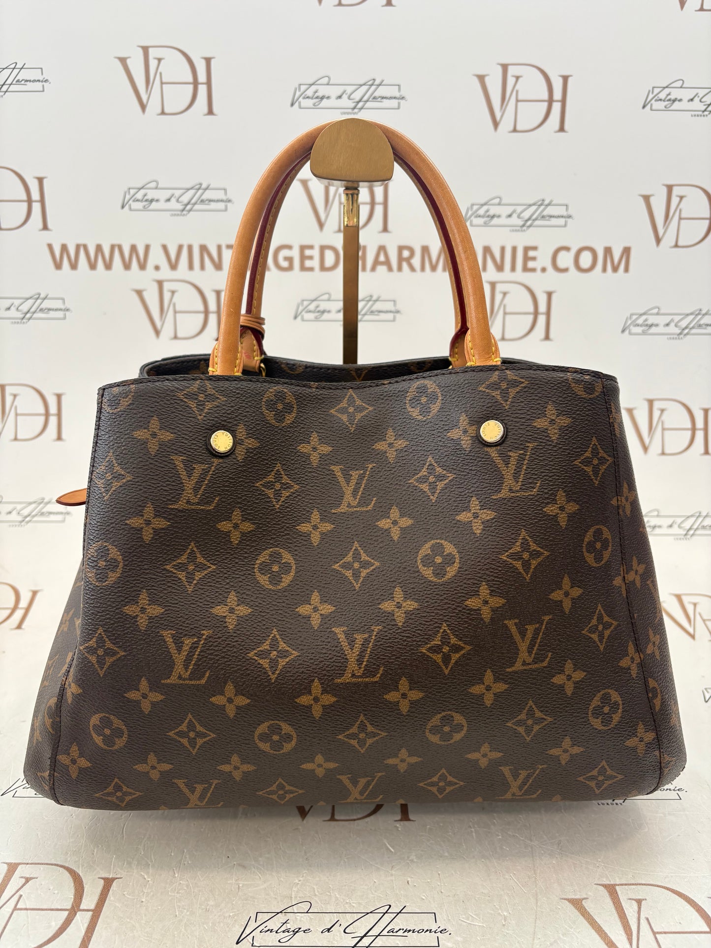 384104 - Louis Vuitton Montaigne