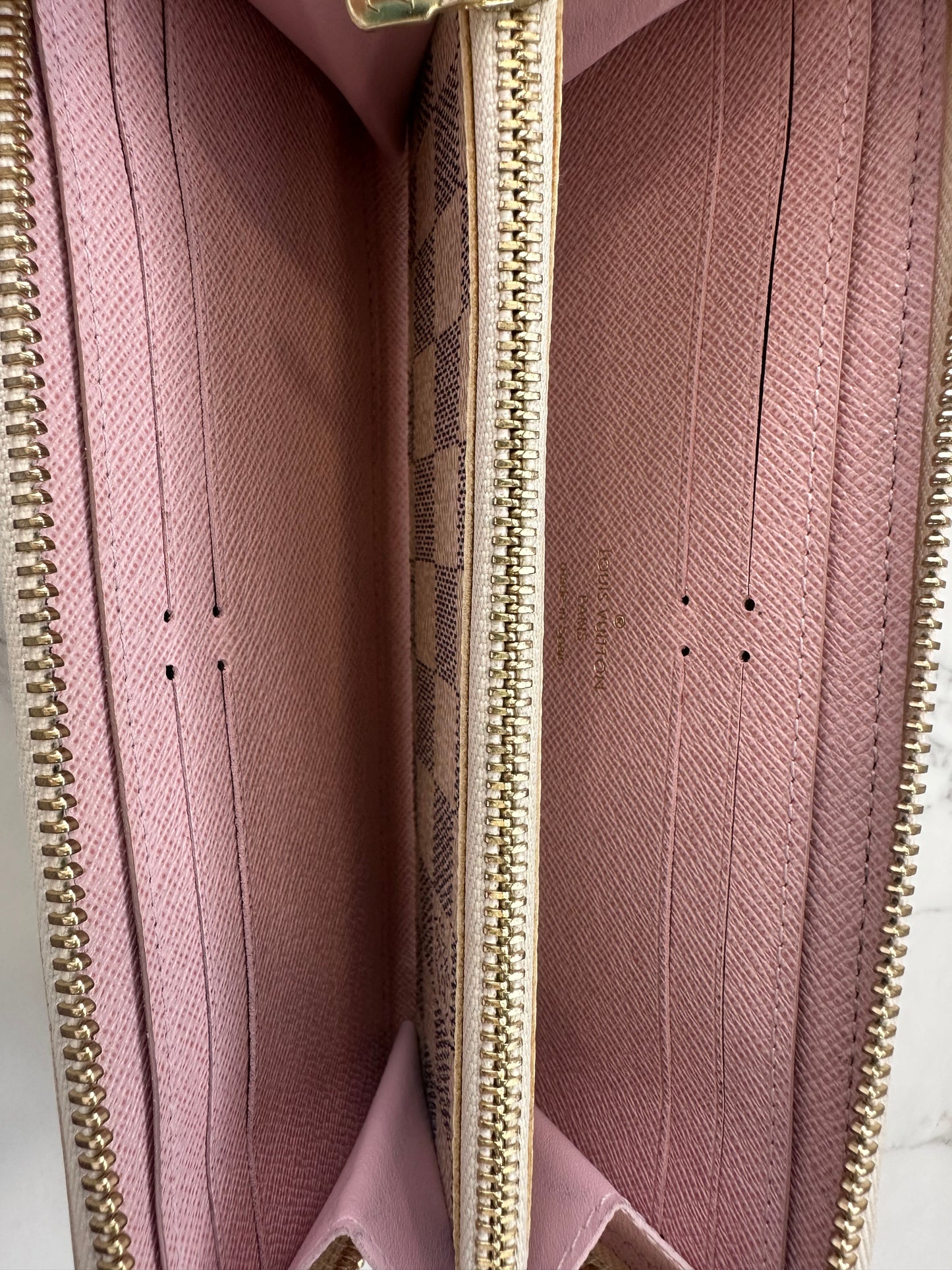 Louis Vuitton Azur Portefeuille Clemence Zippy Wallet