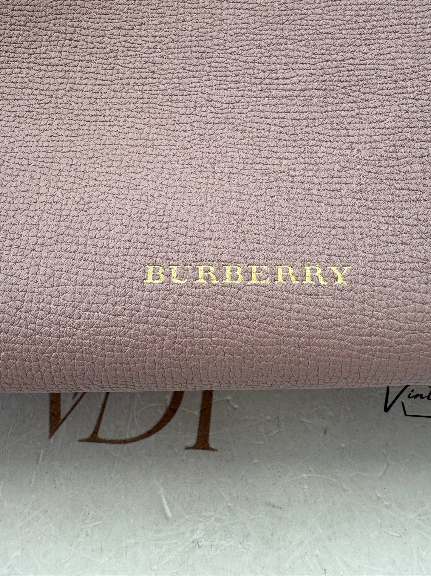 383288 - Burberry The Banner
