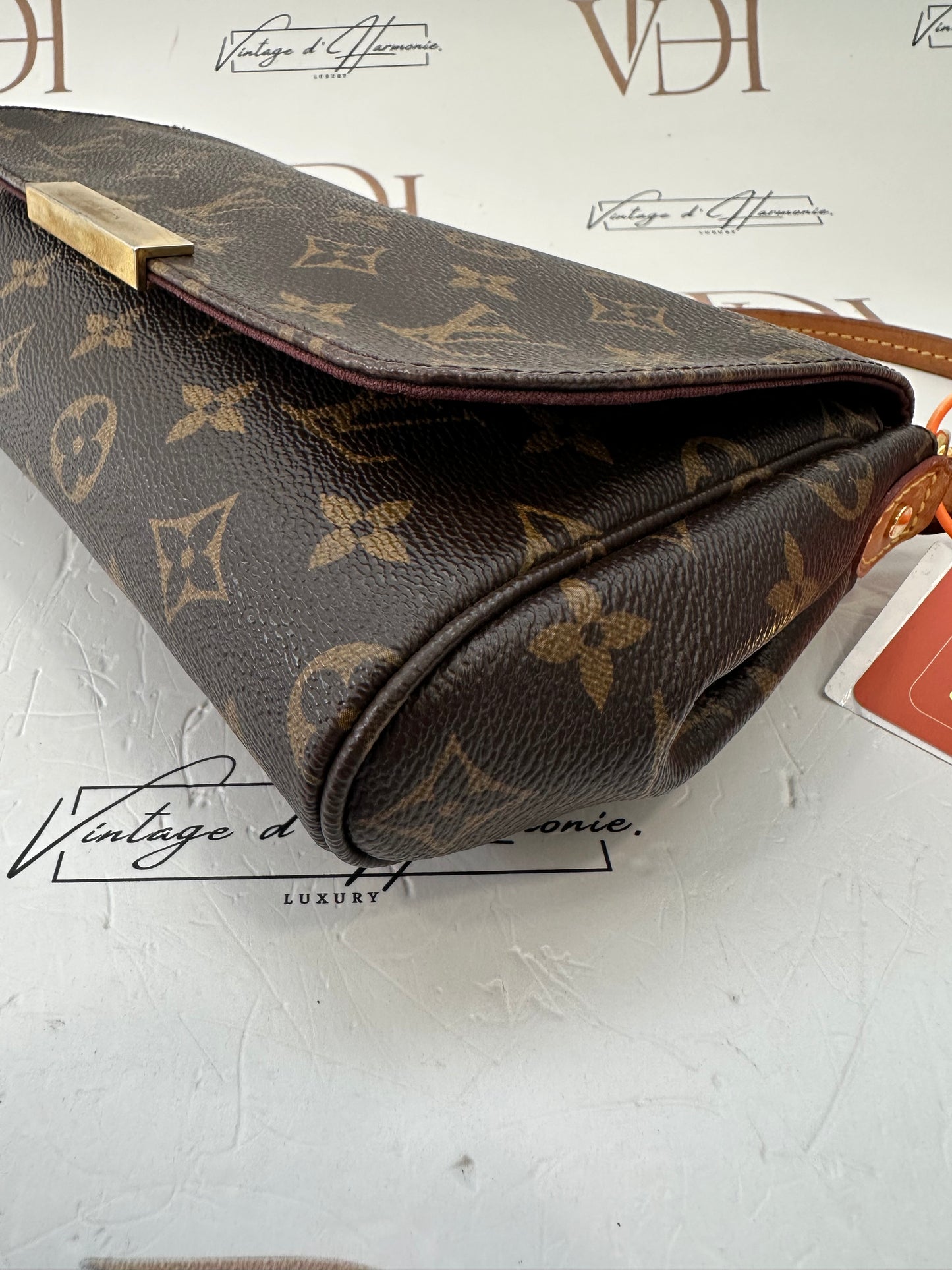 382571 - Louis Vuitton Favorite