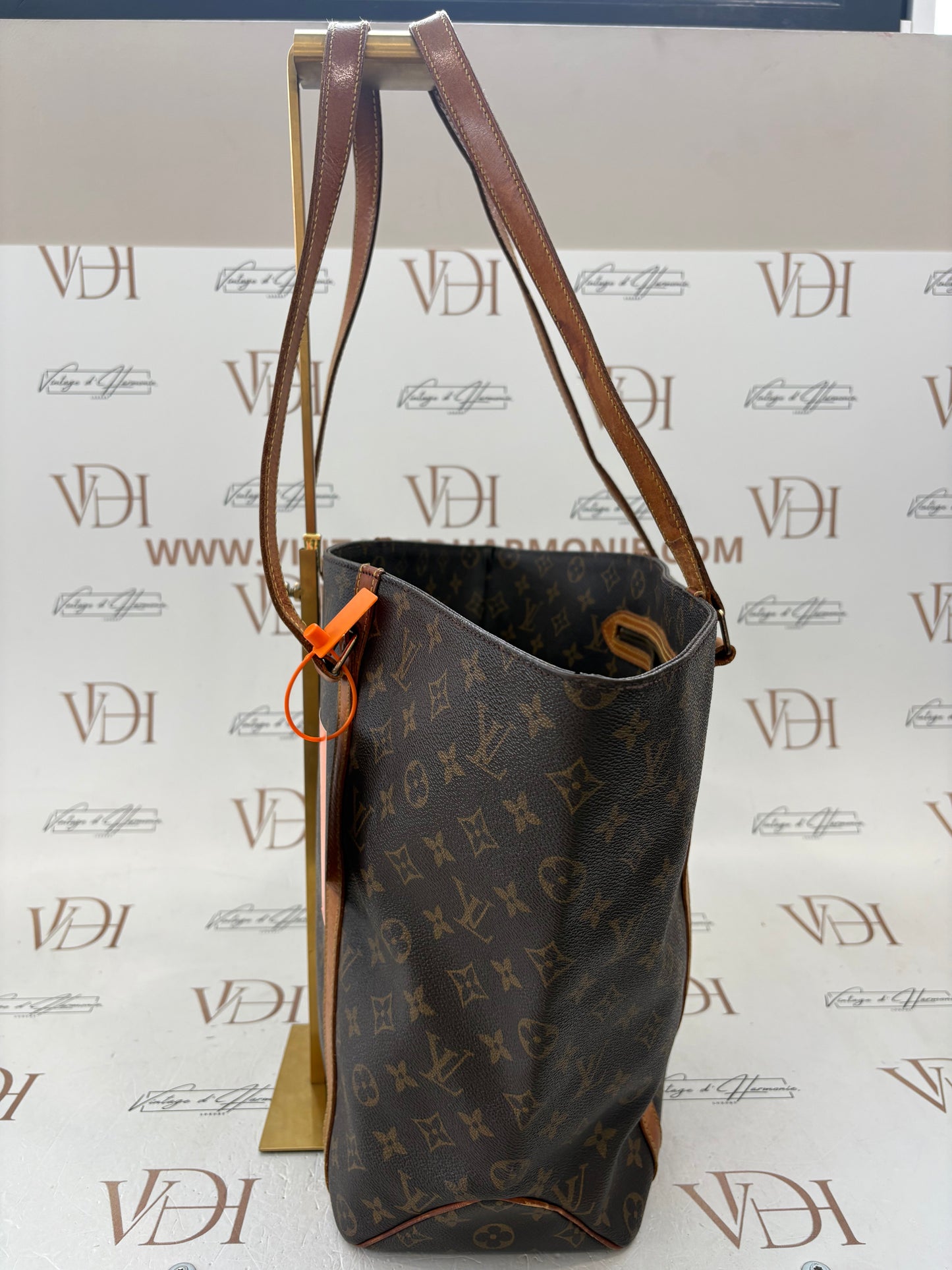 018136 - Louis Vuitton Sac Shopping