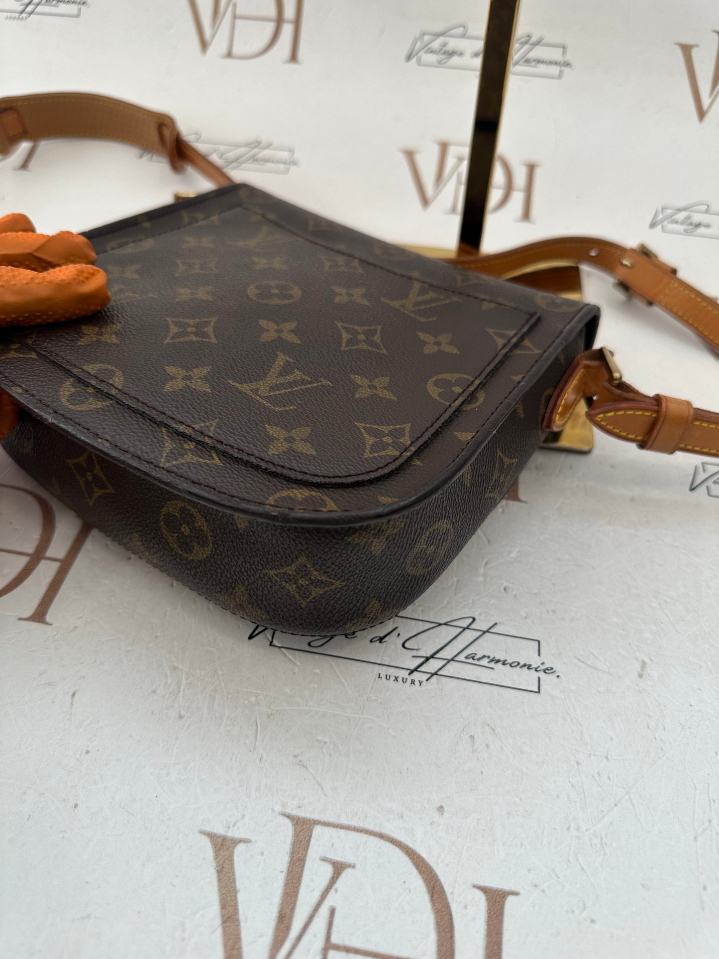 018075 - Louis Vuitton Saint Cloud MM