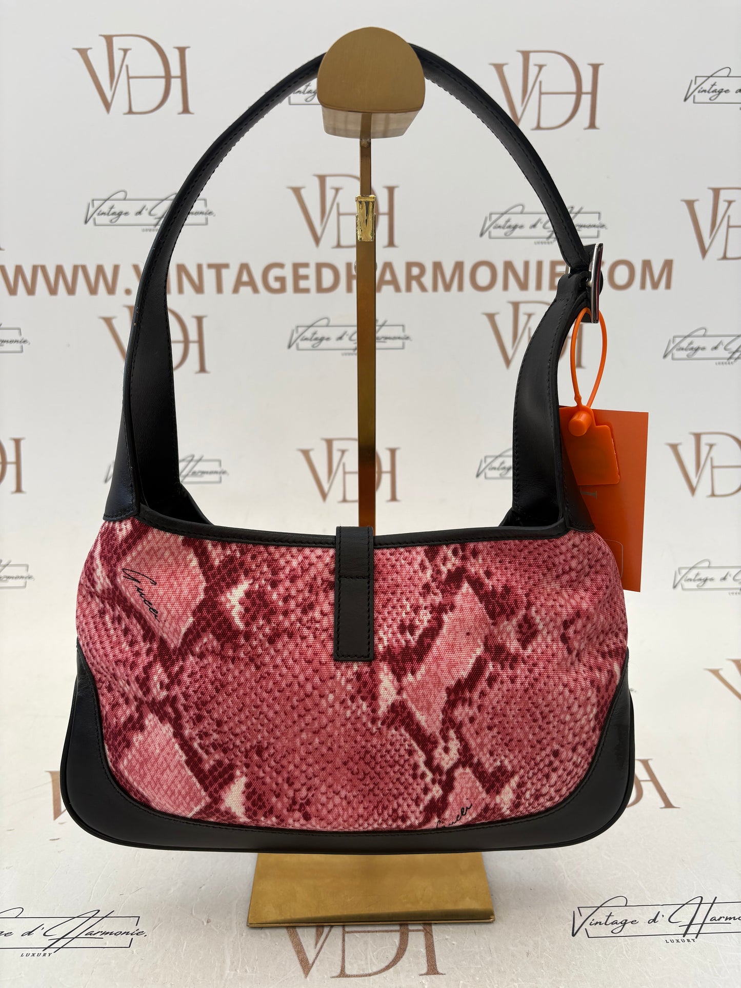 018665 - Gucci Pink Black Jackie