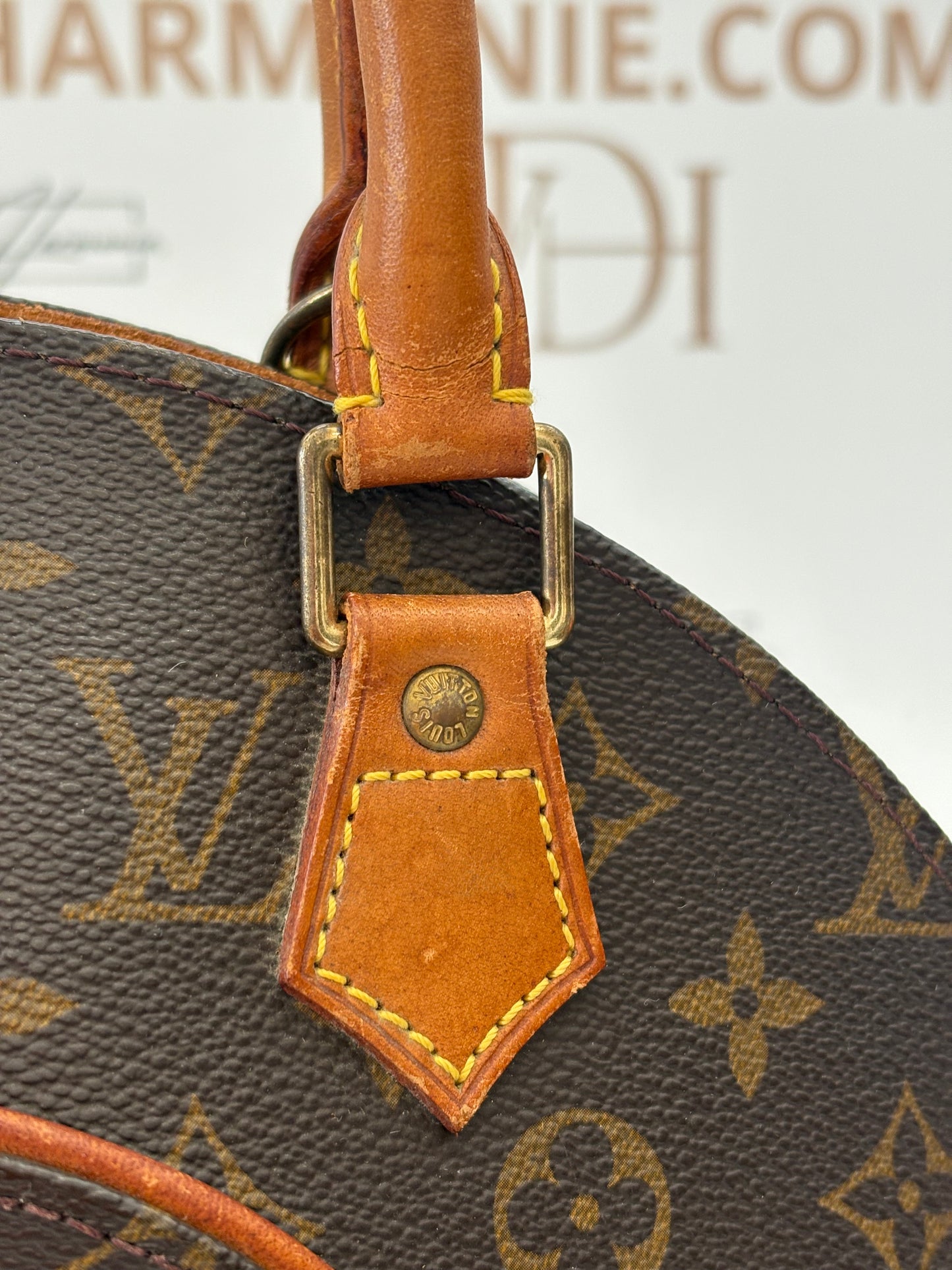 018568 - Louis Vuitton Ellipse PM