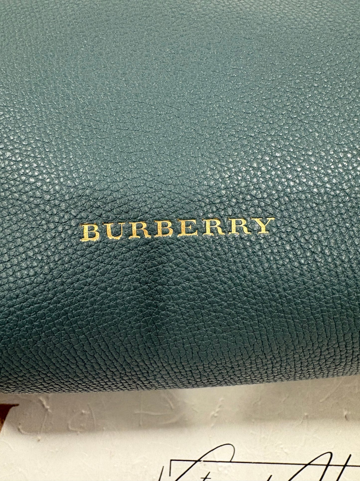 383289 - Burberry The Banner
