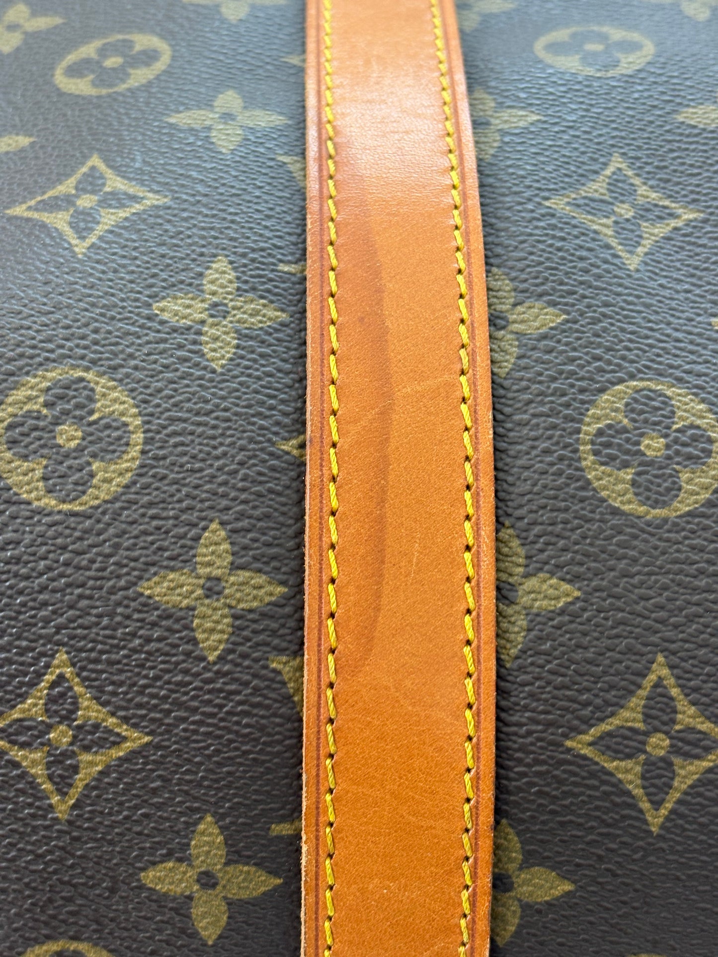 018698 - Louis Vuitton Keepall Bandouliere