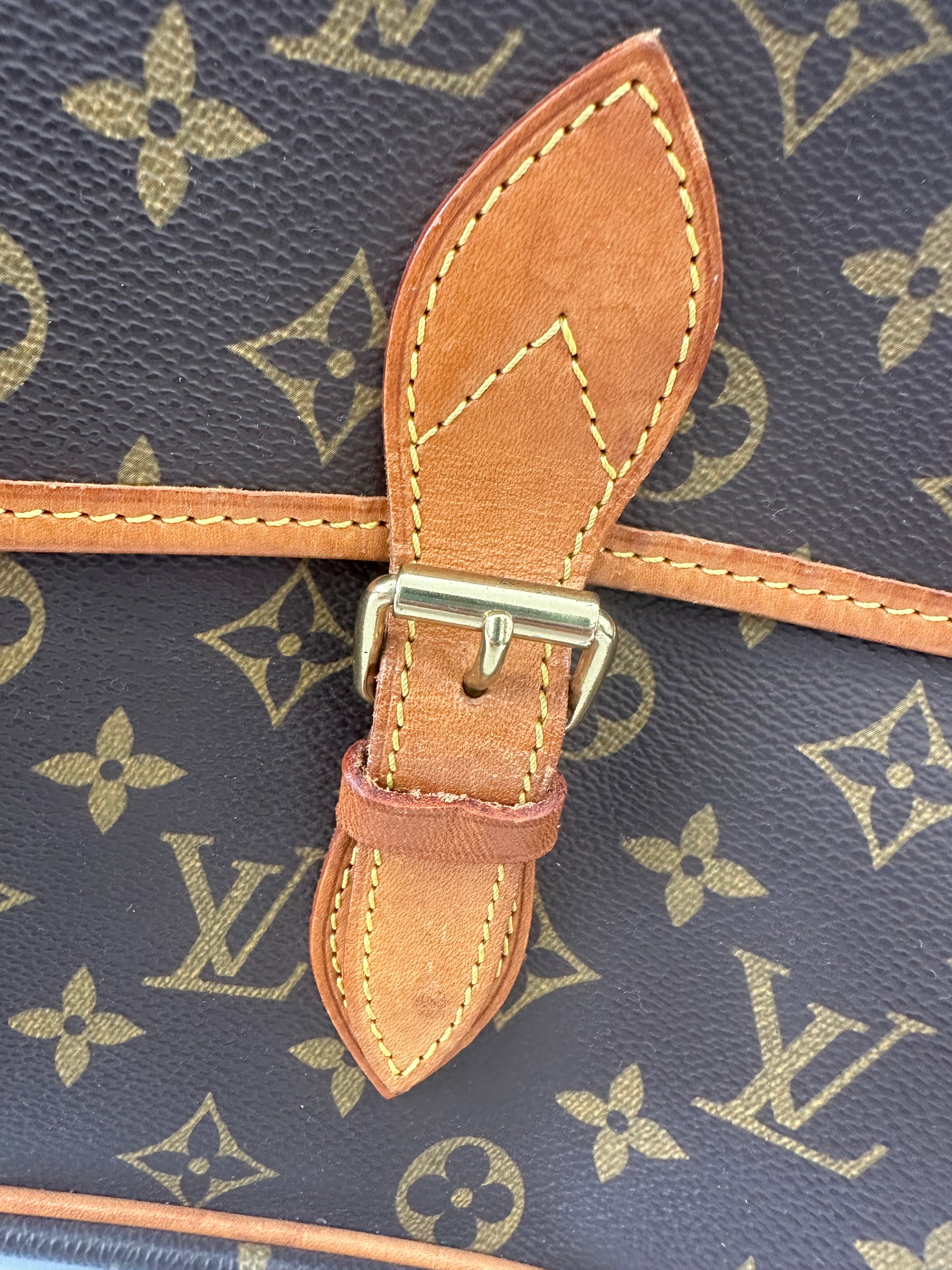 Louis Vuitton Giberciere Gm