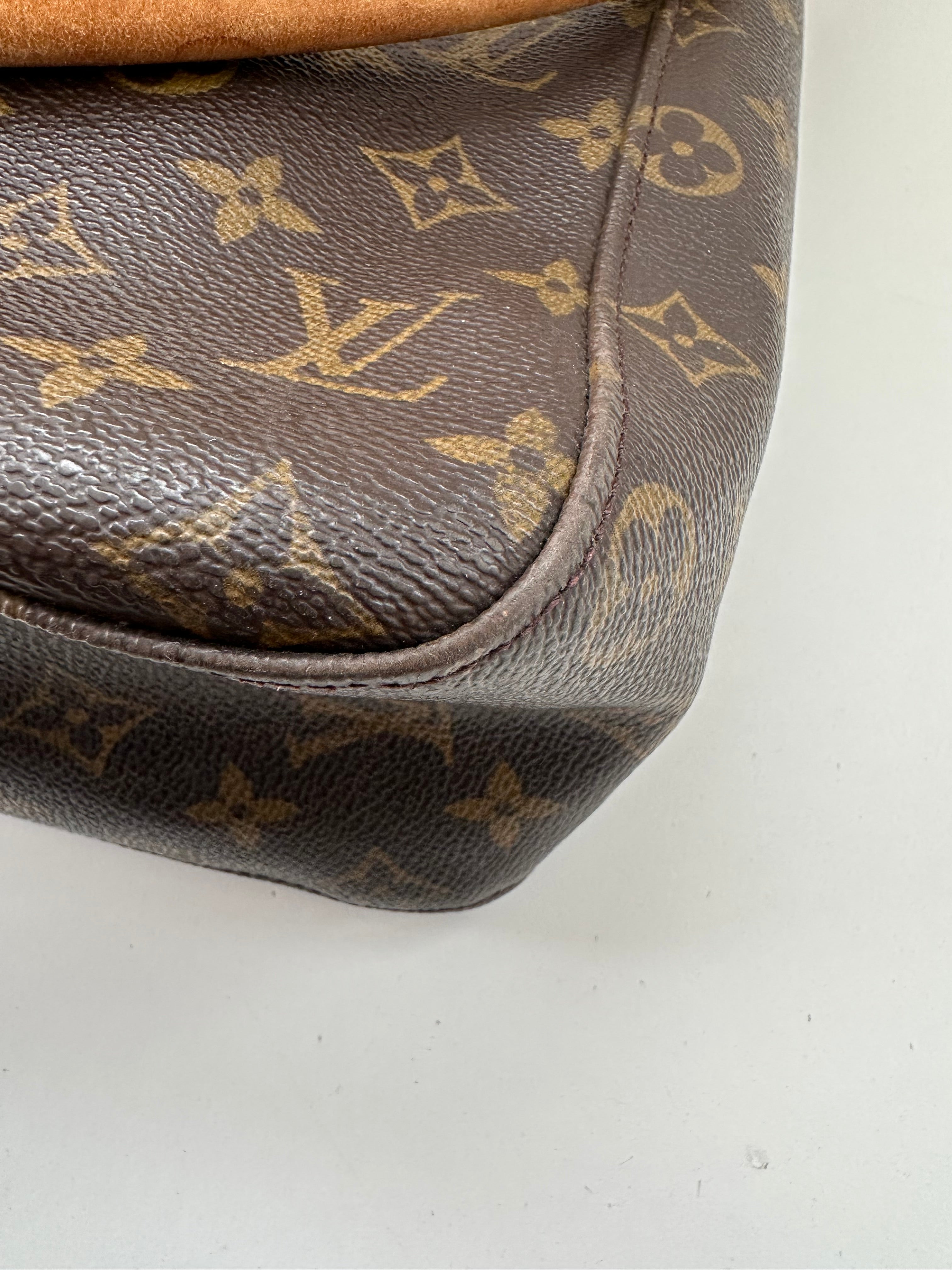 Louis Vuitton Looping GM