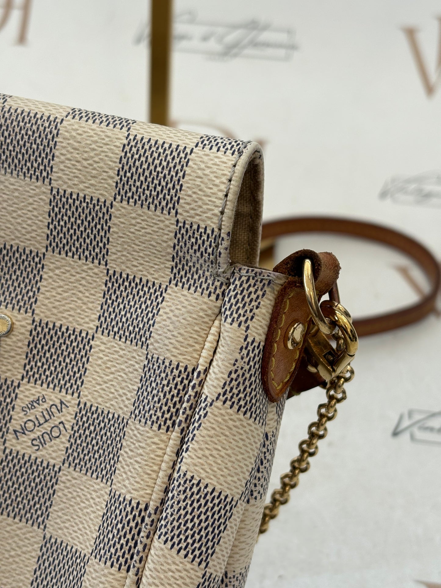 383613 - Louis Vuitton Favorite