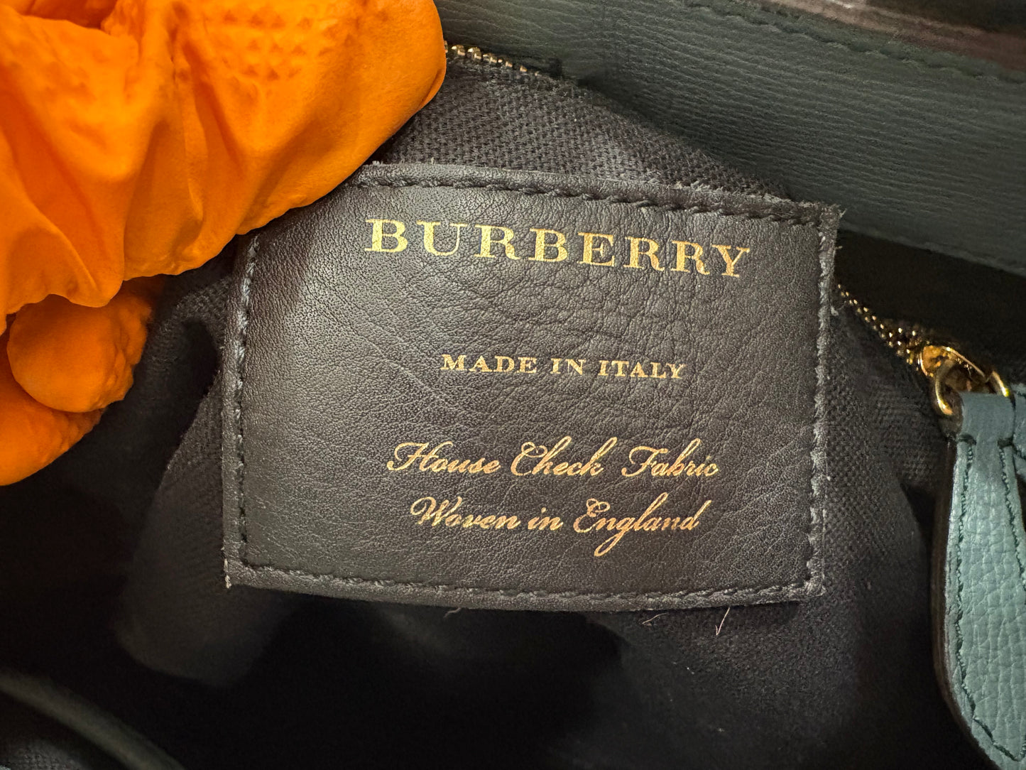 383289 - Burberry The Banner