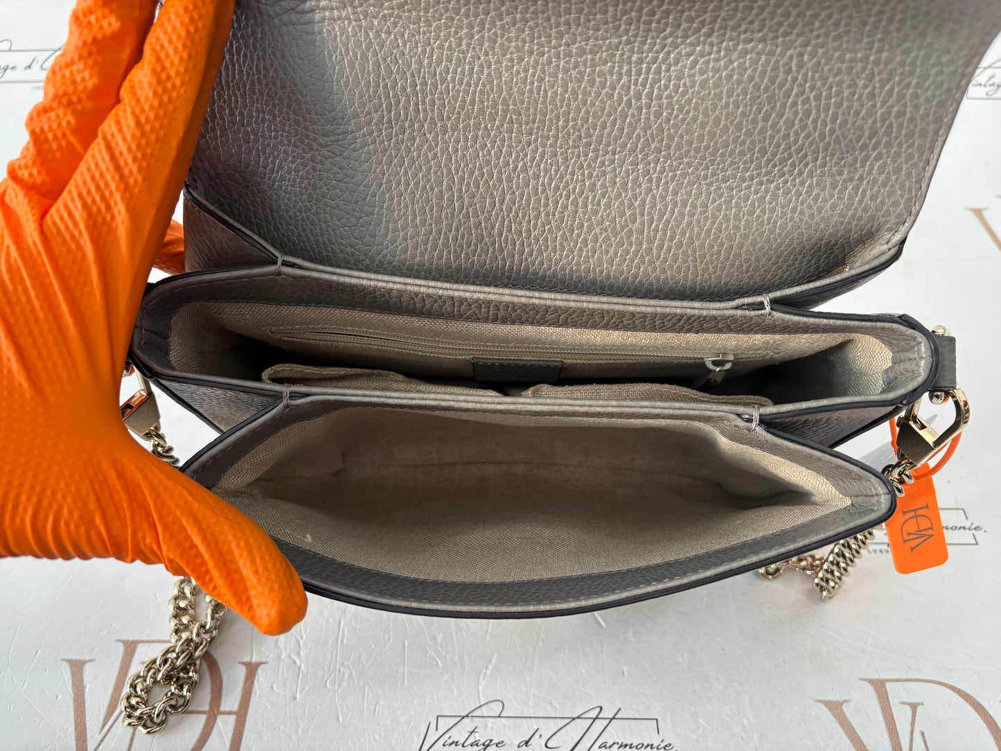 382567 - Gucci Interlocking
