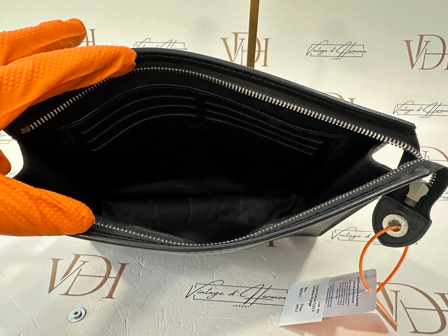 382561 - Louis Vuitton Pochette Voyage