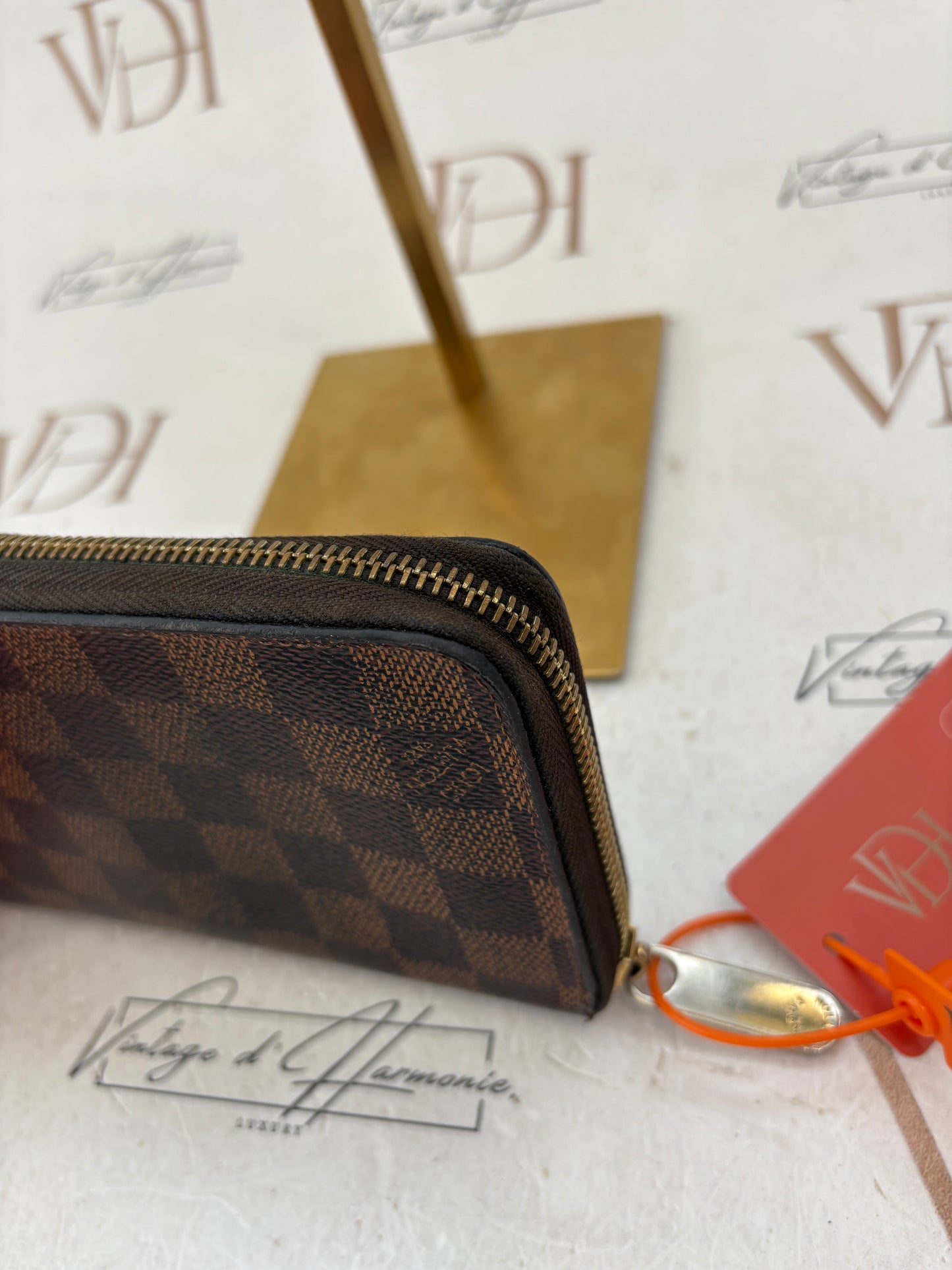 018551 - Louis Vuitton Wallet Damier