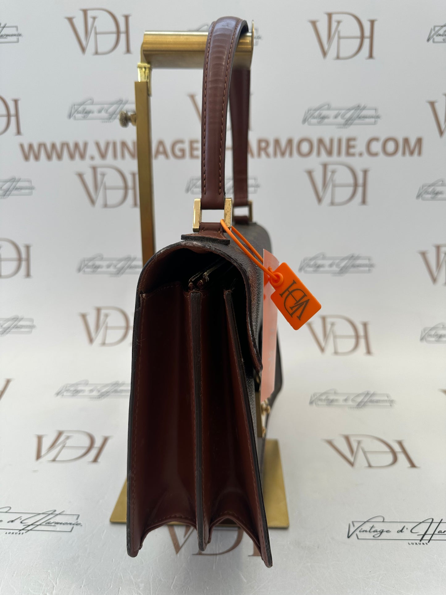 017854 - Louis Vuitton Concorde