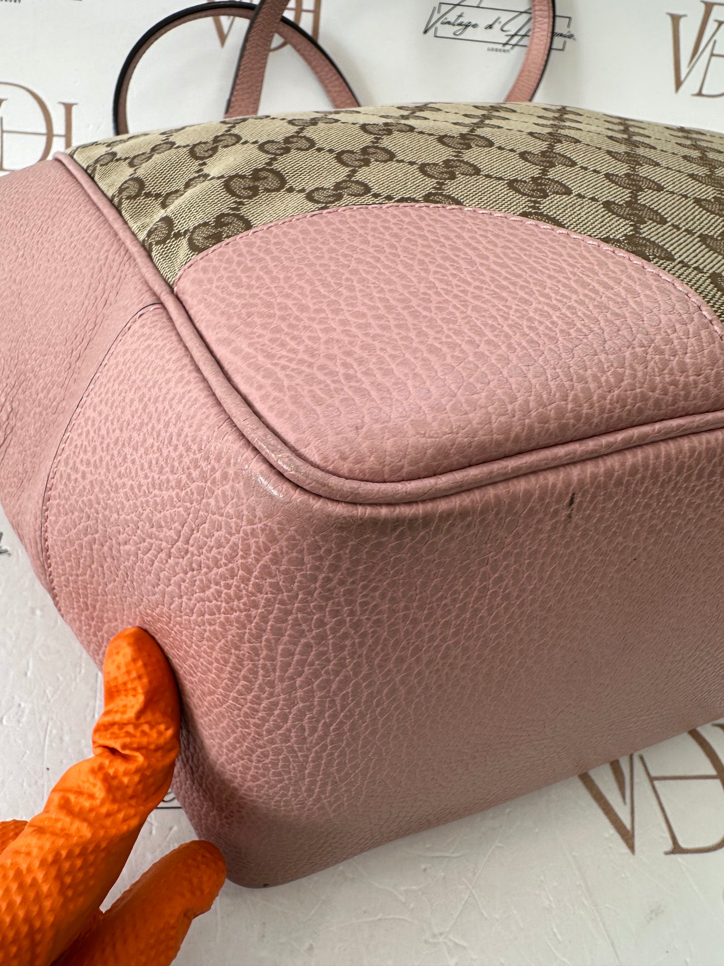 382878 - Gucci Bree