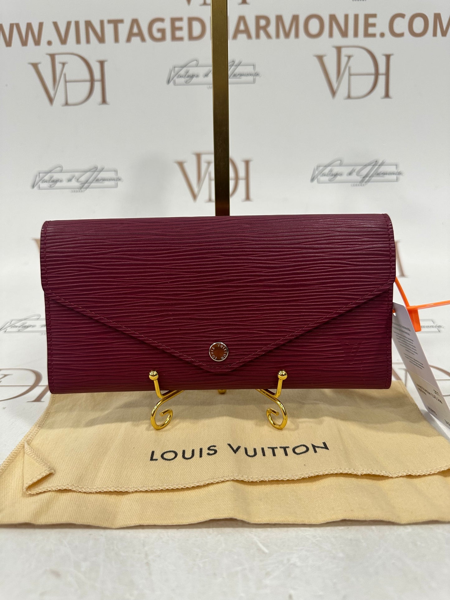 383993 - Louis Vuitton Josephine Wallet