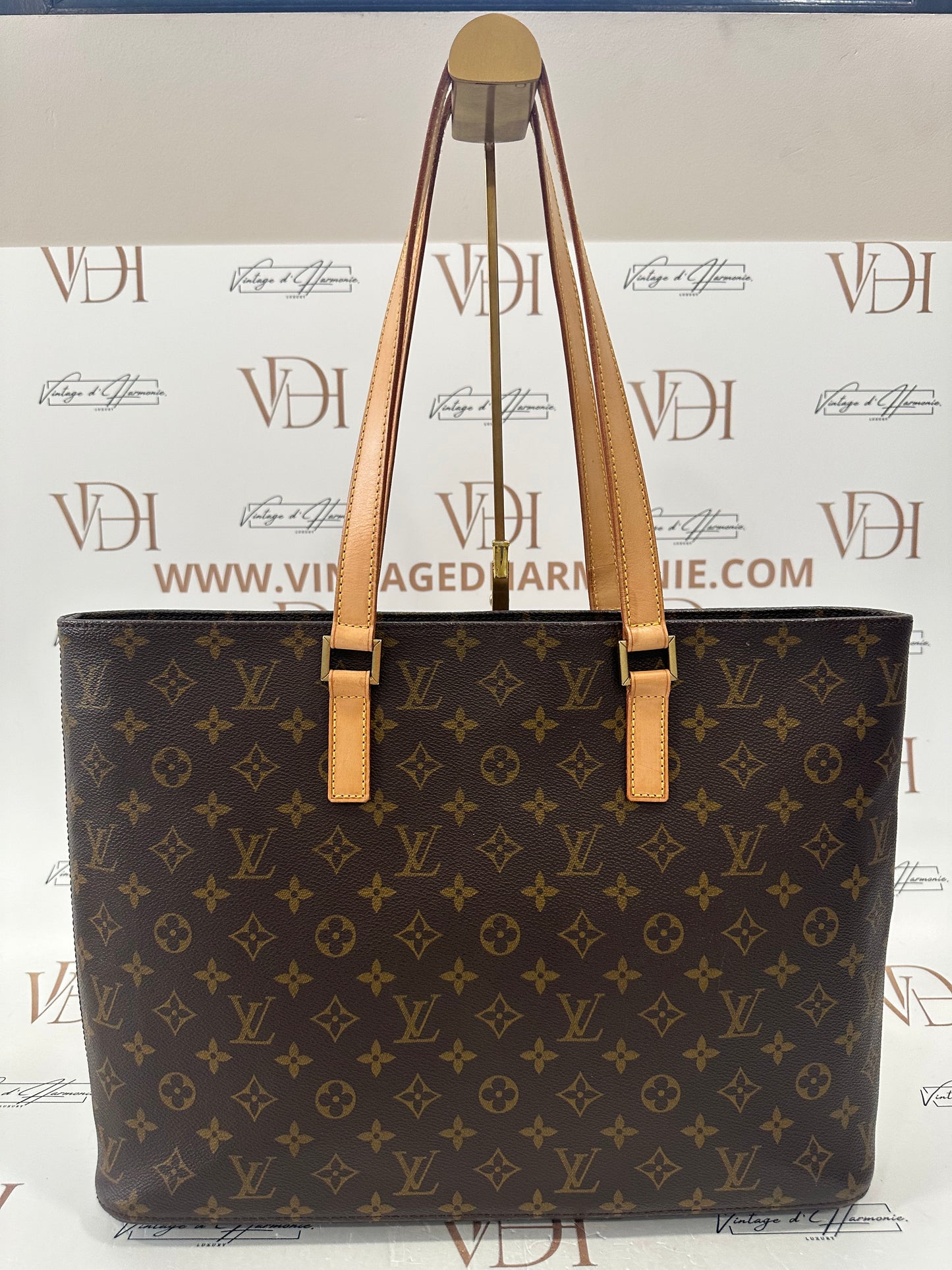 017892 - Louis Vuitton Luco