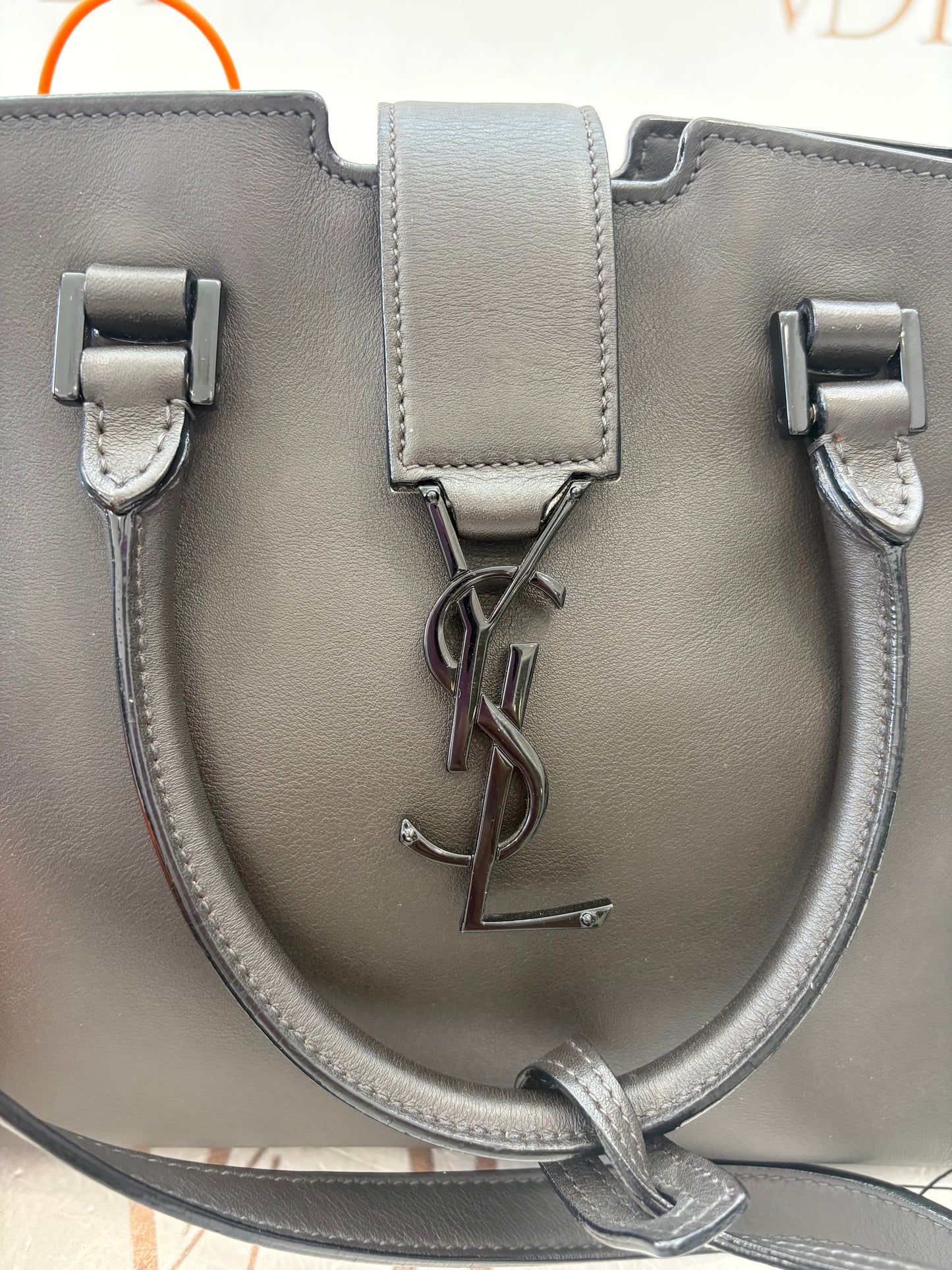201086 - Saint Laurent Cabas