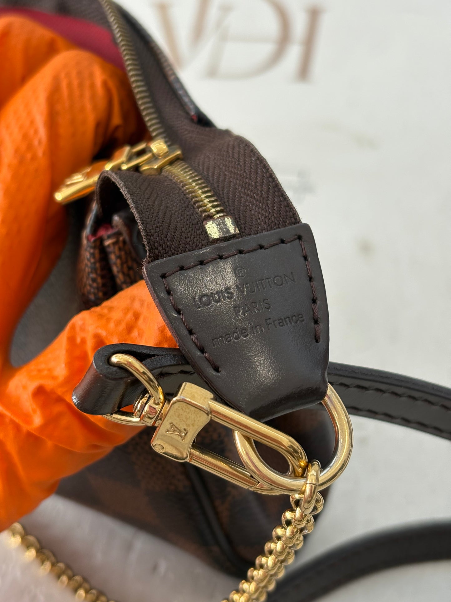 018410 - Louis Vuitton Eva