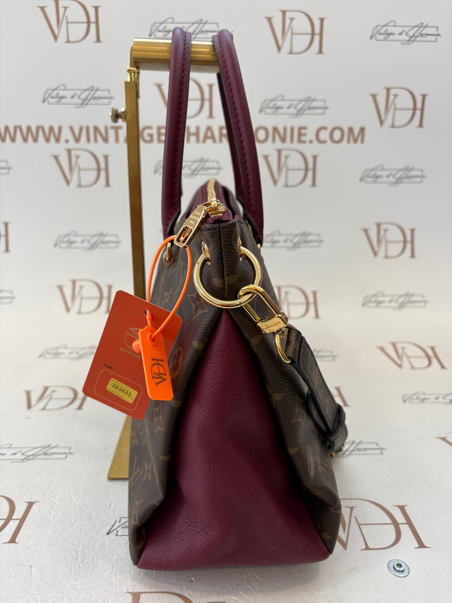 383833 - Louis Vuitton Pallas