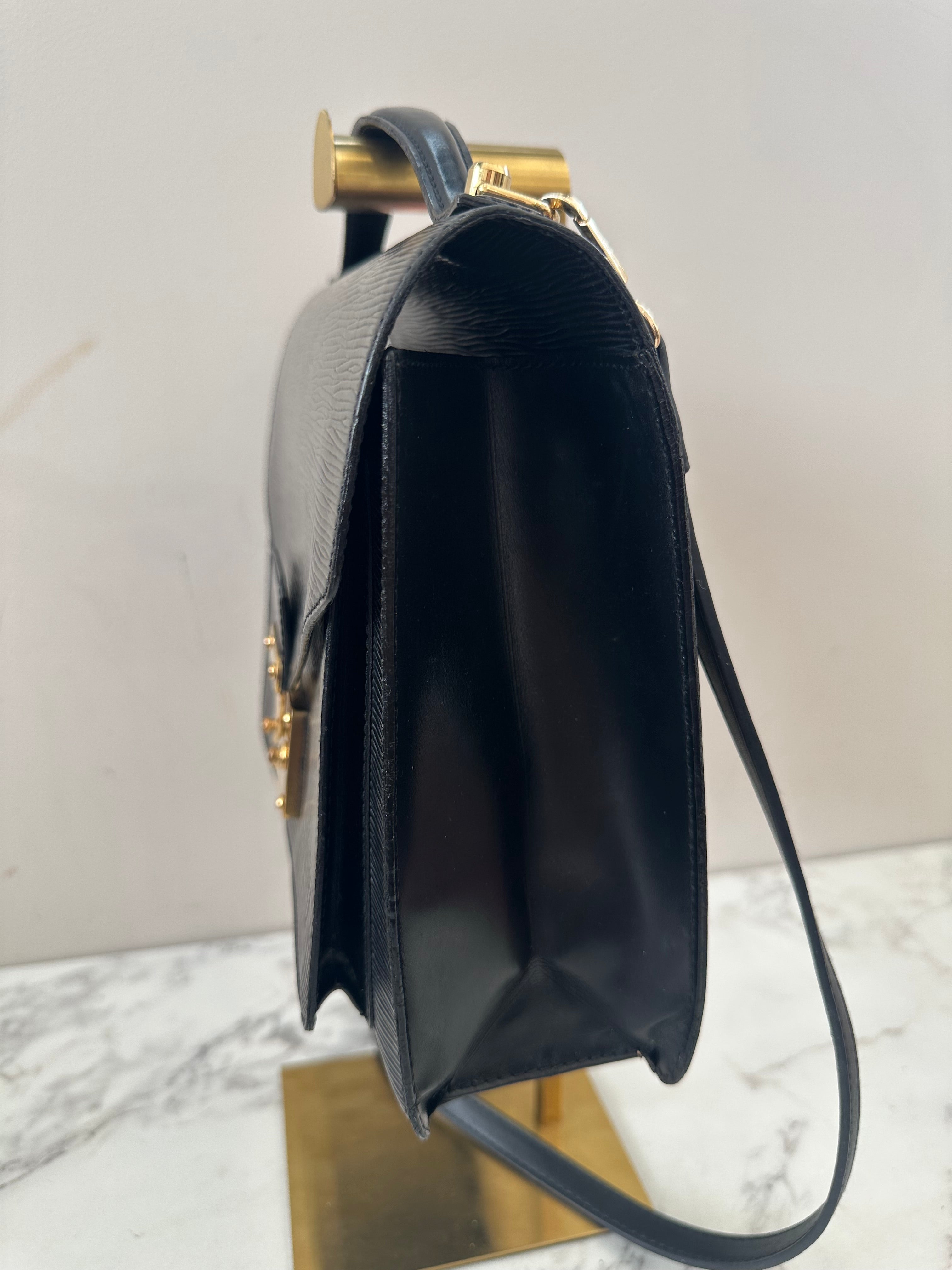 Louis Vuitton Monceau 28