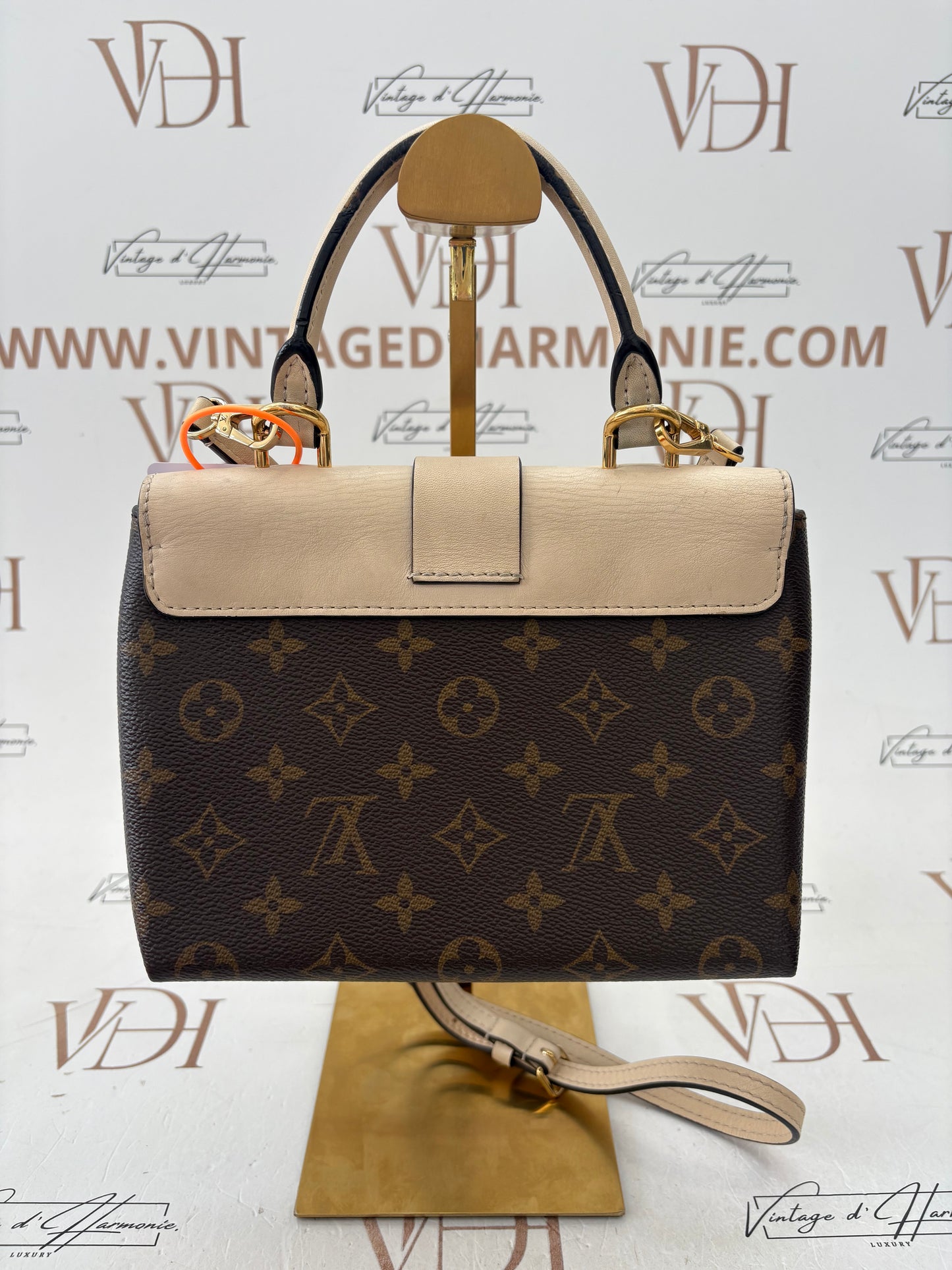 383979 - Louis Vuitton Locky BB