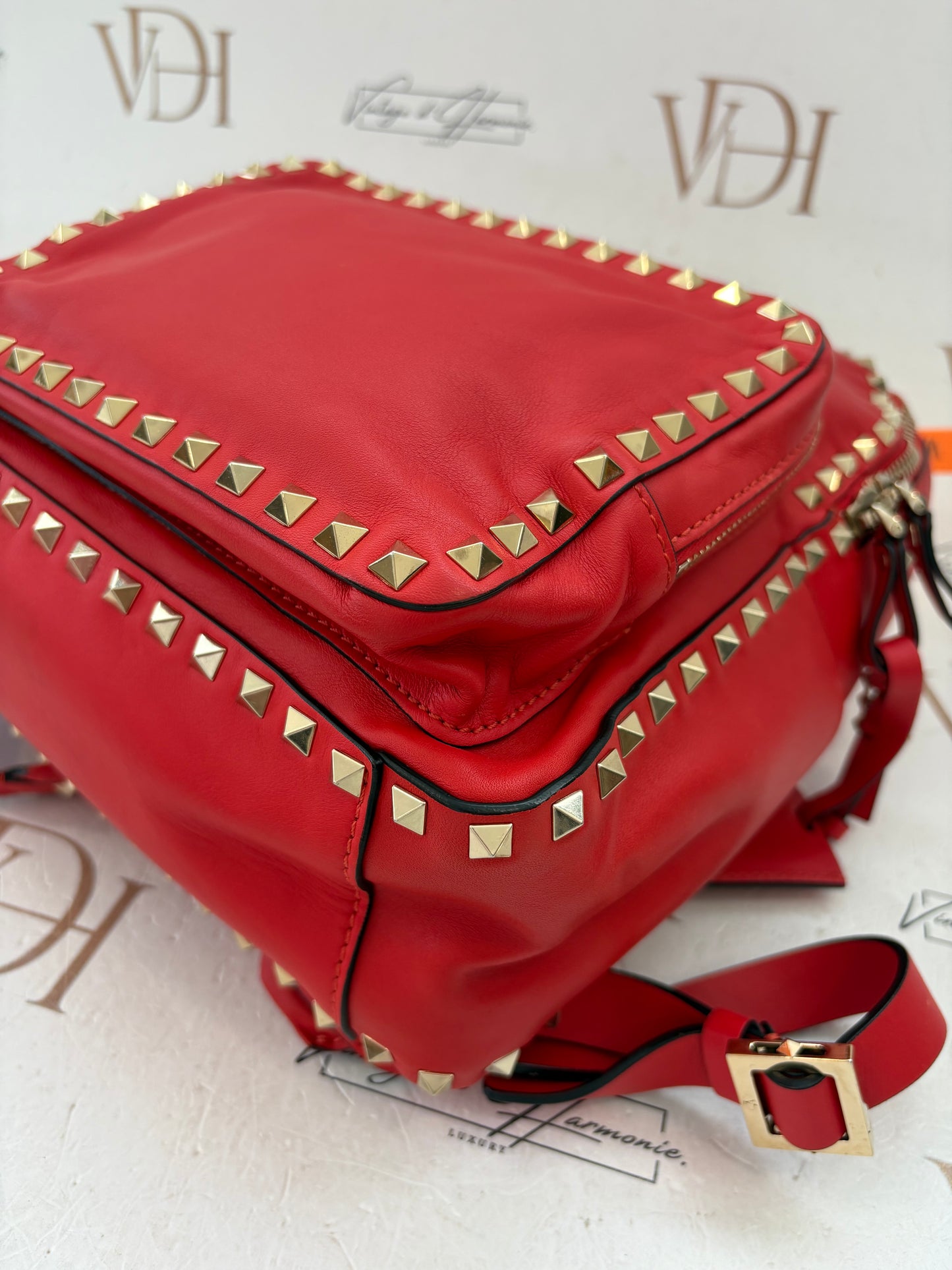 201413 - Valentino Rockstud