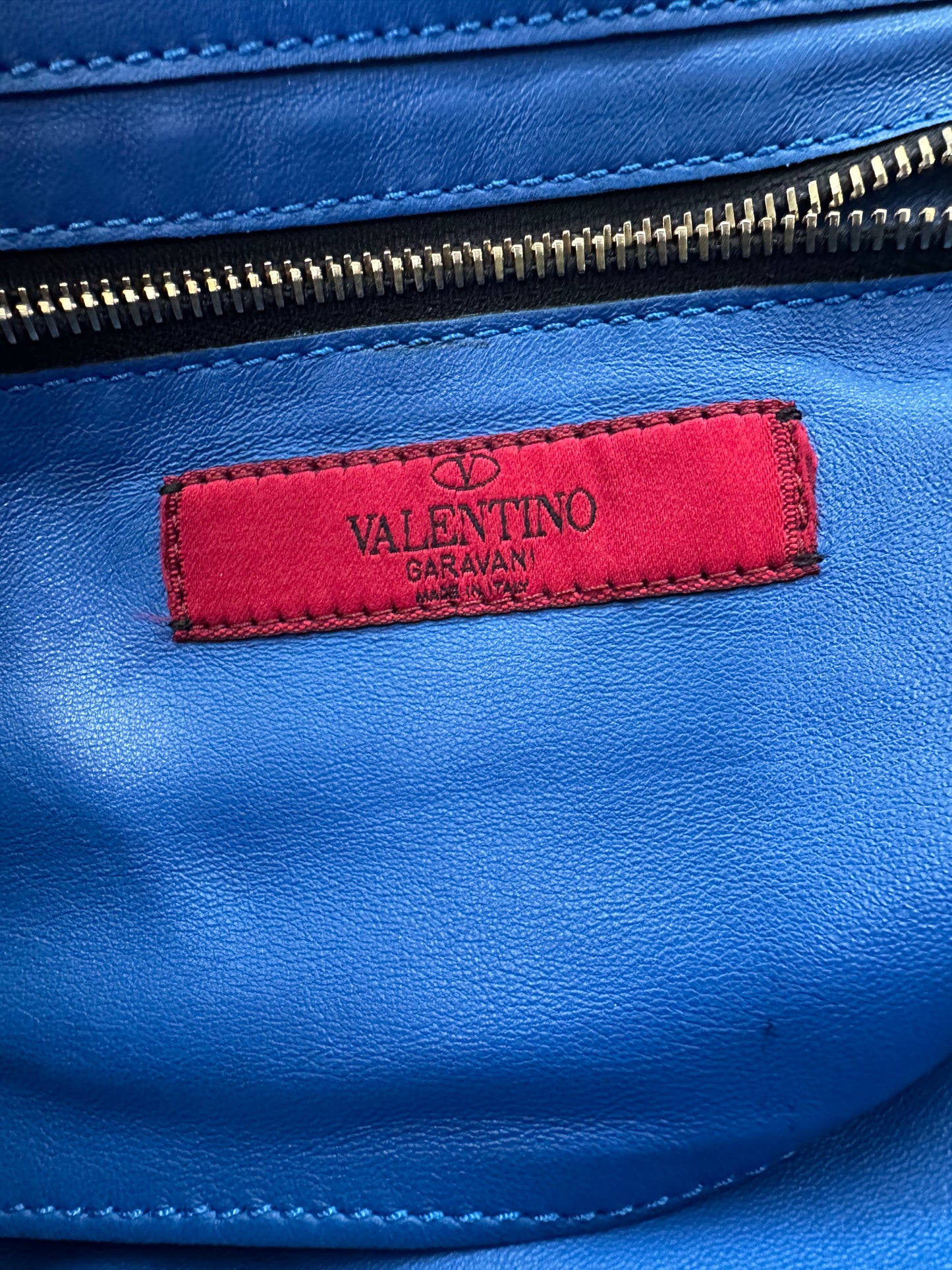 383083 - Valentino Rockstud